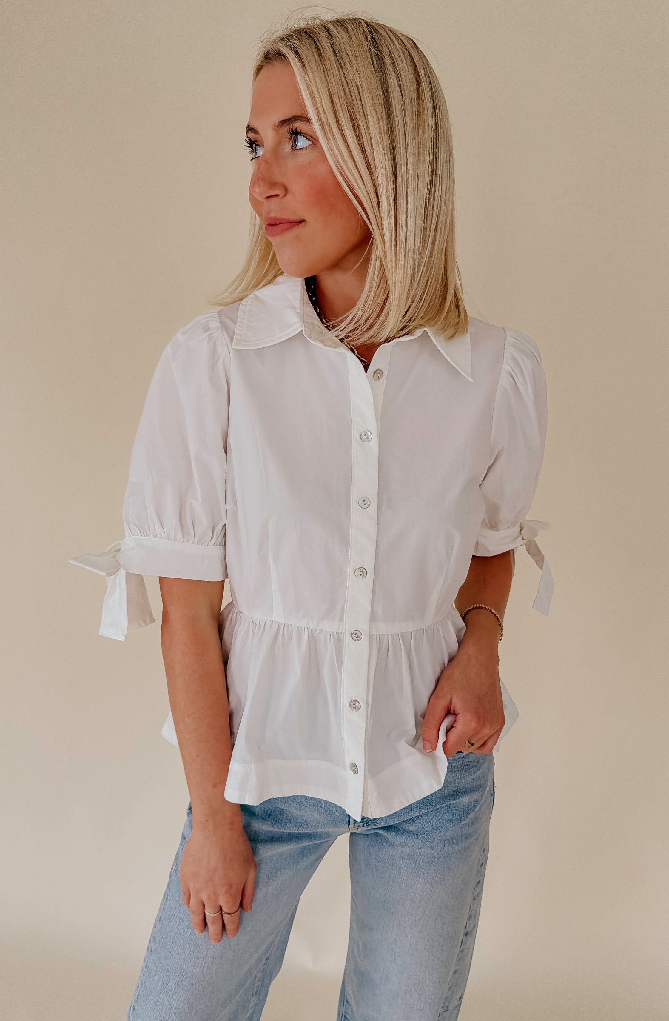 ON REPEAT BUTTONED BLOUSE