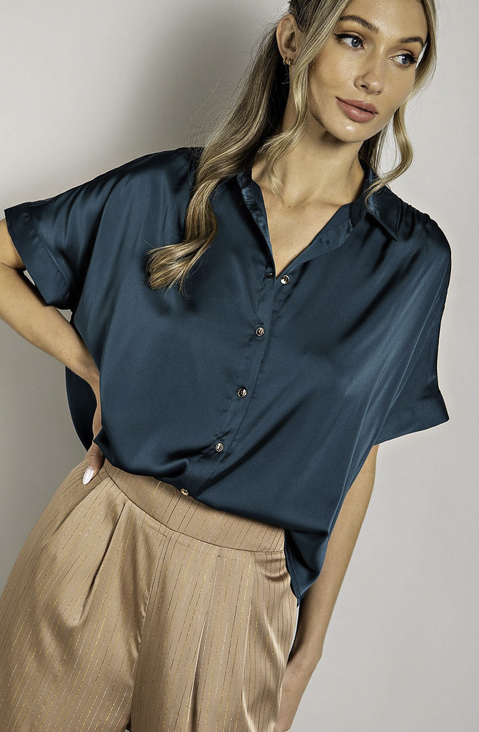 THE MAVEN BUTTONED BLOUSE