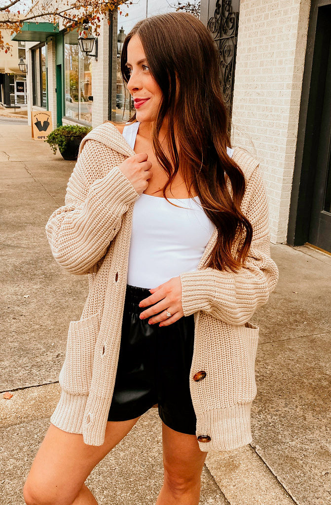 THE OVERSIZED CARDIGAN