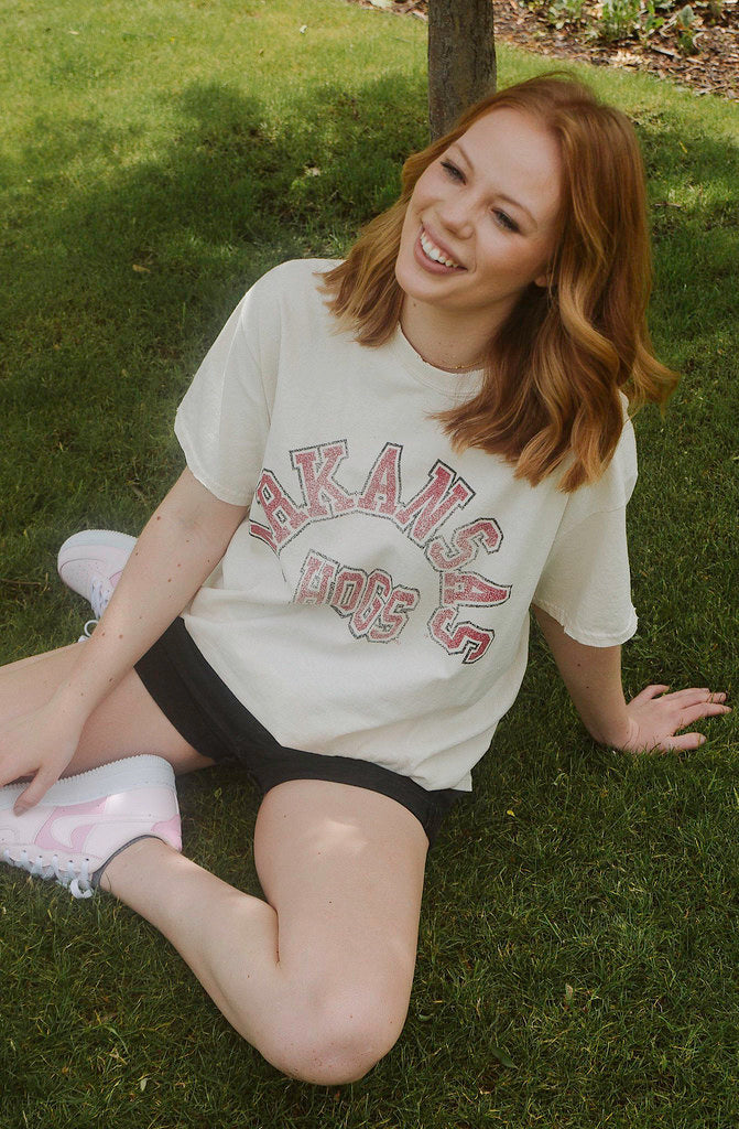 ARKANSAS RAZORBACKS MEGA ARCH FULL LENGTH TEE