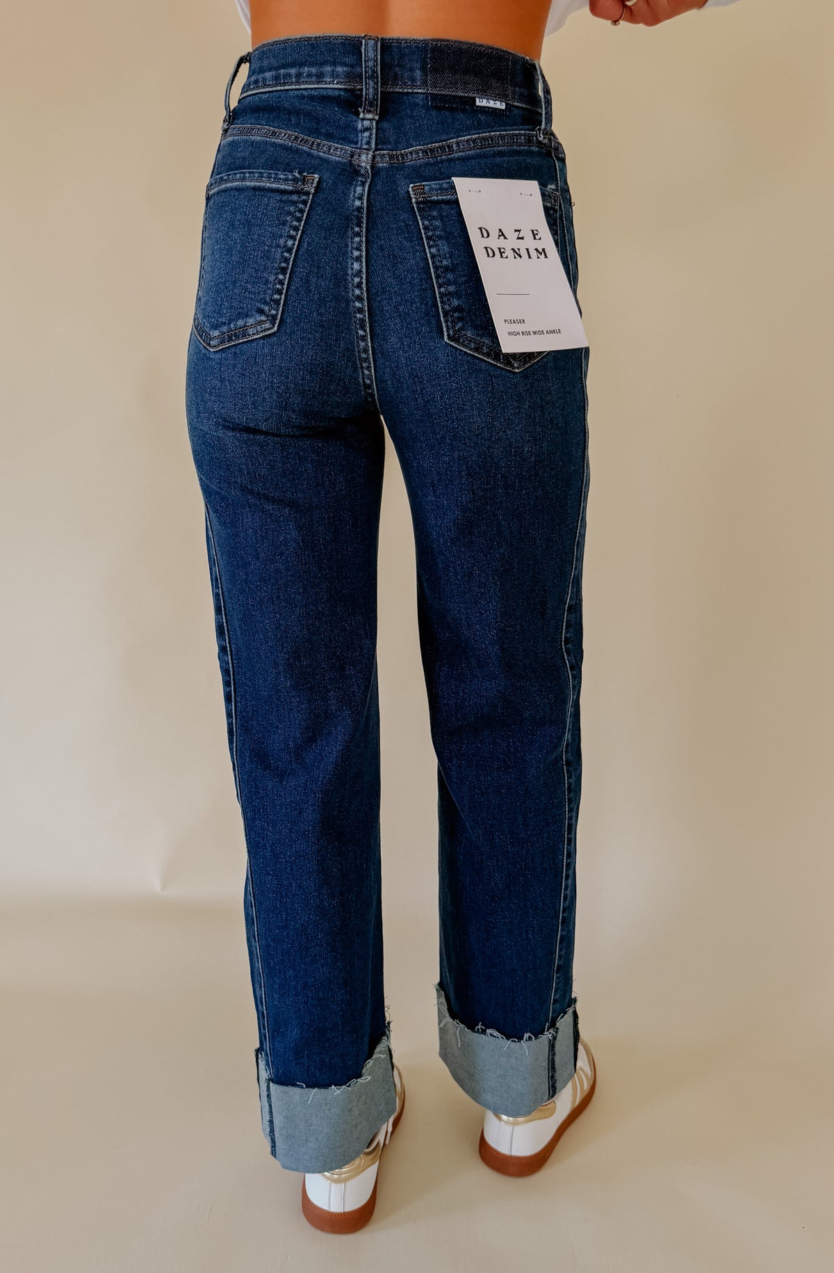 DAZE PLEASER DENIM IN SLOW MOTION