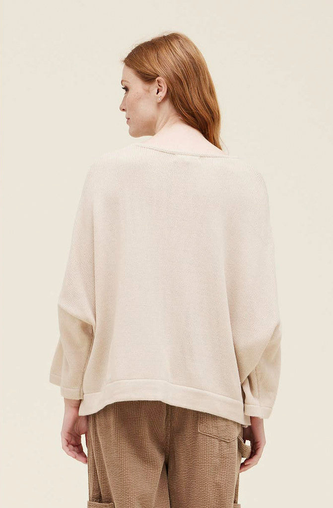 FALL CREW LIGHT KNIT SWEATER