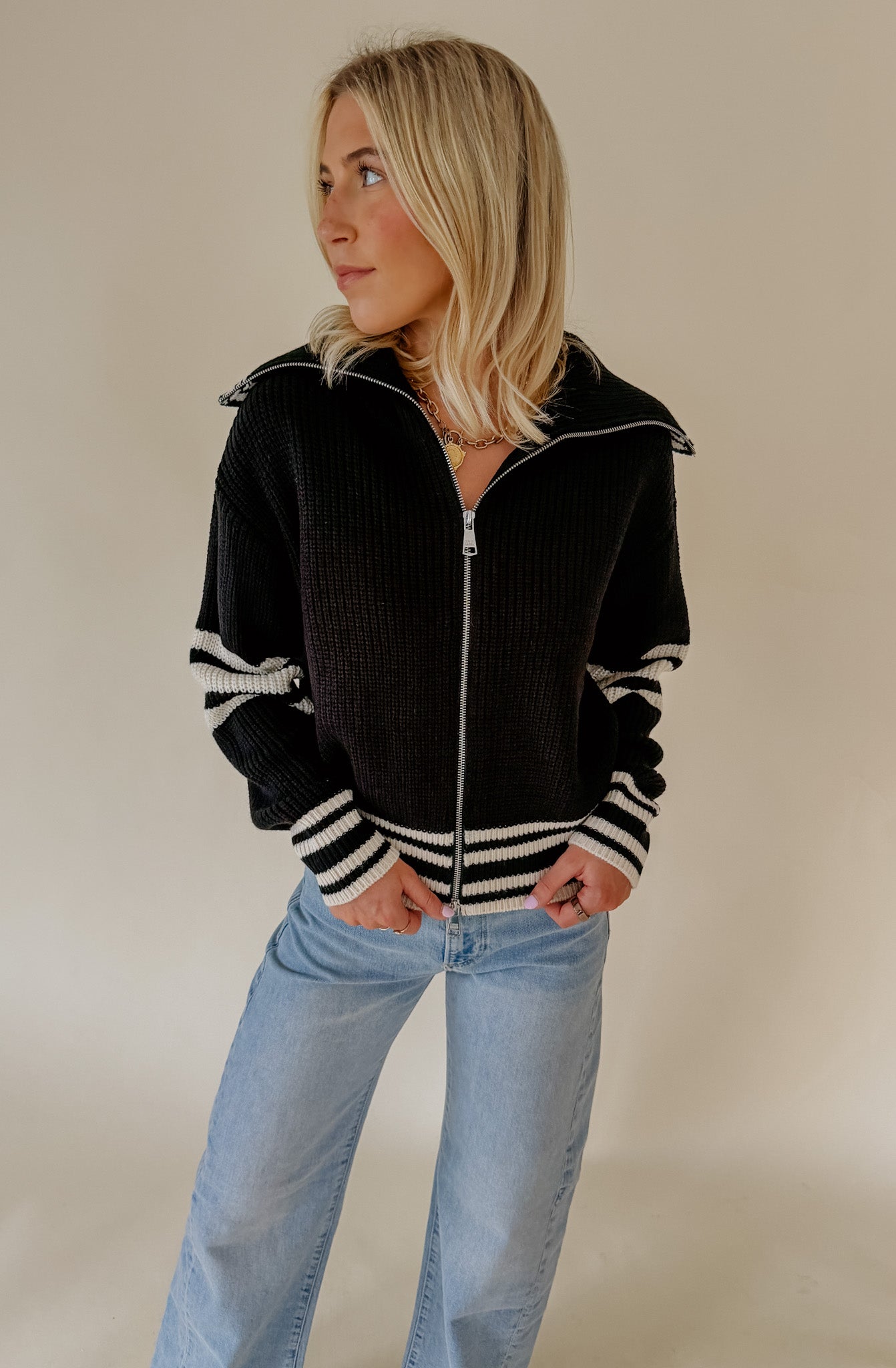 STEVE MADDEN DARA SWEATER