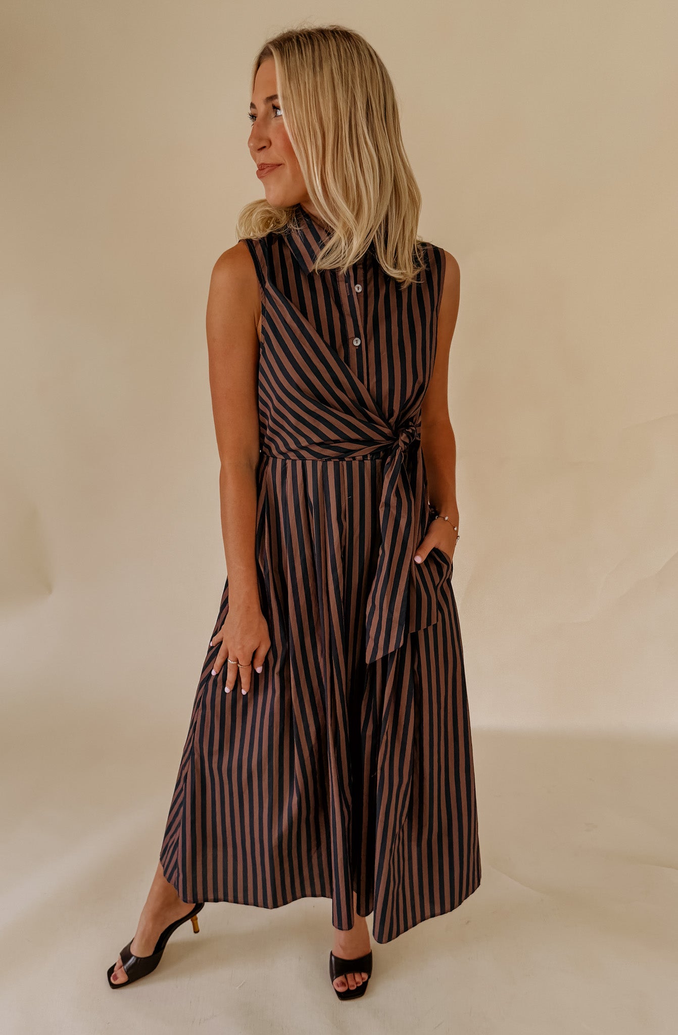 FEEL THE BREEZE TIE MIDI DRESS