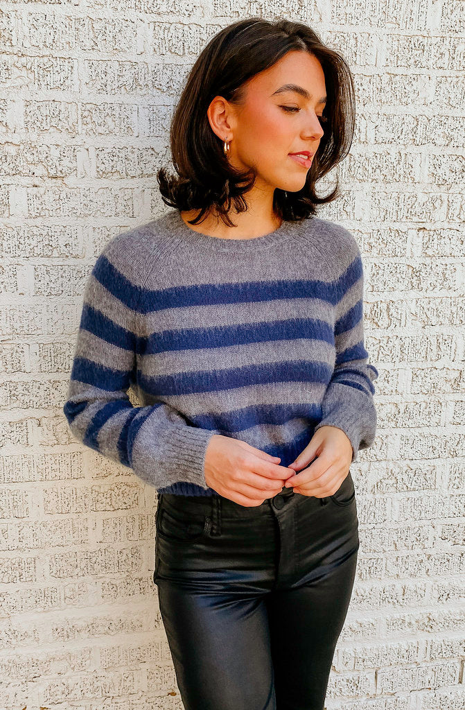 STEVE MADDEN LYON SWEATER