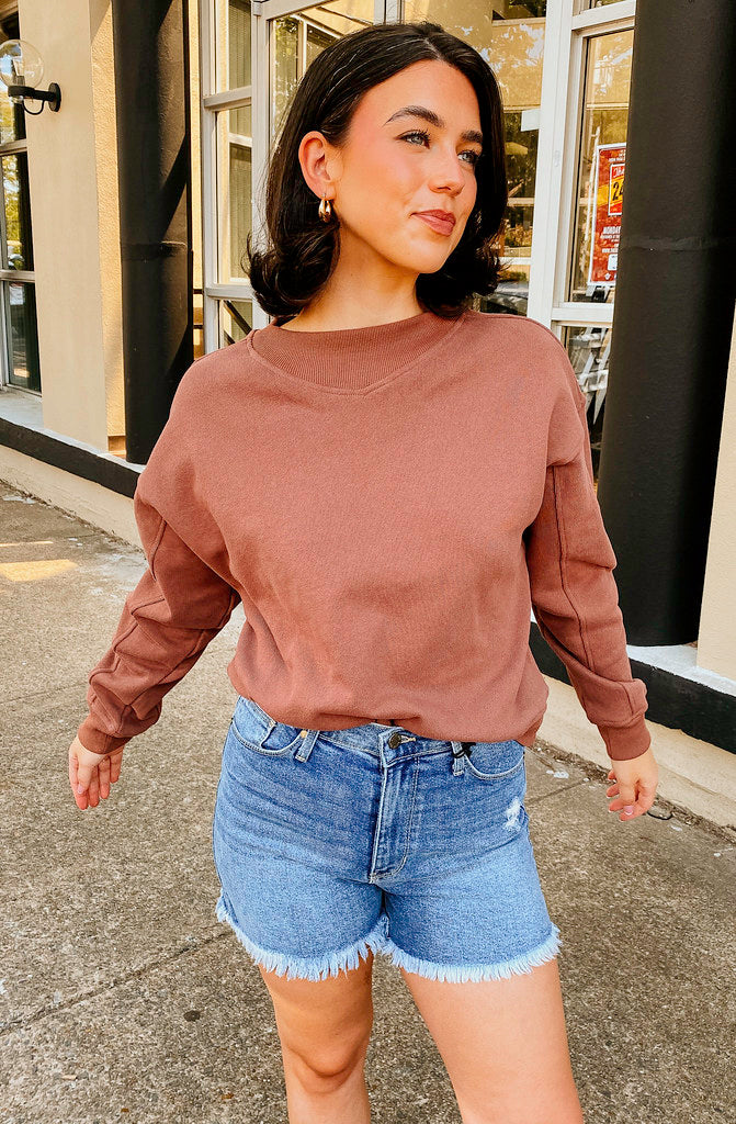 THE LIZ SWEATSHIRT