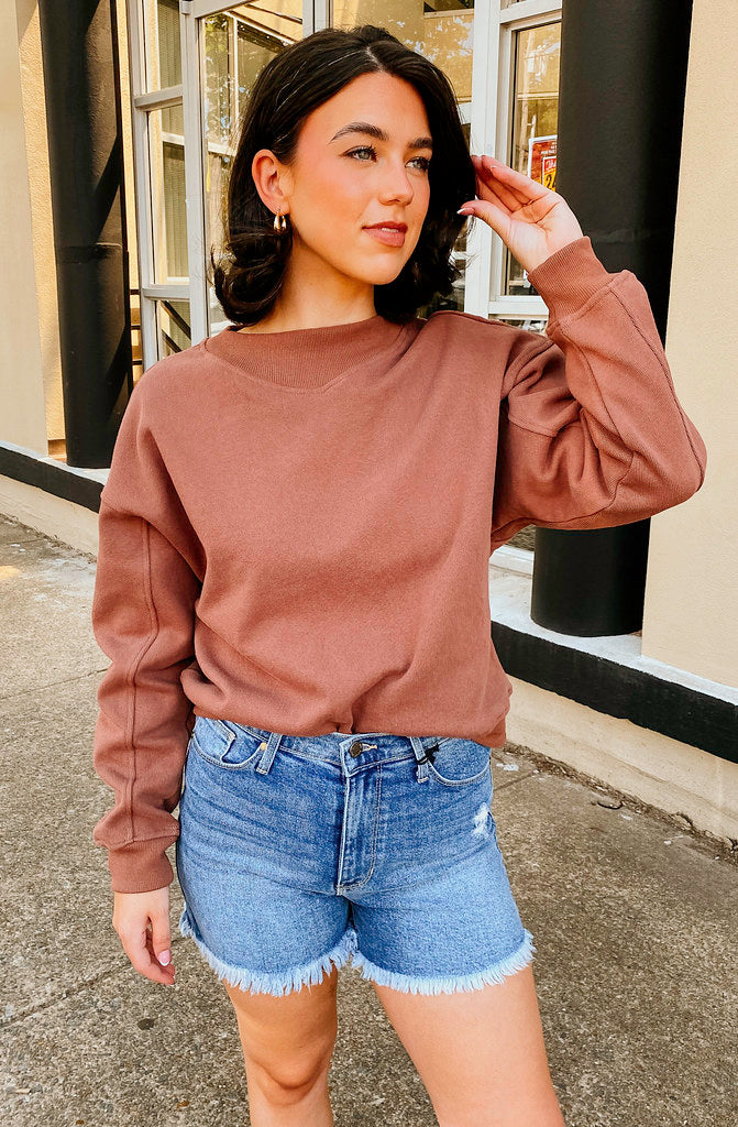 THE LIZ SWEATSHIRT