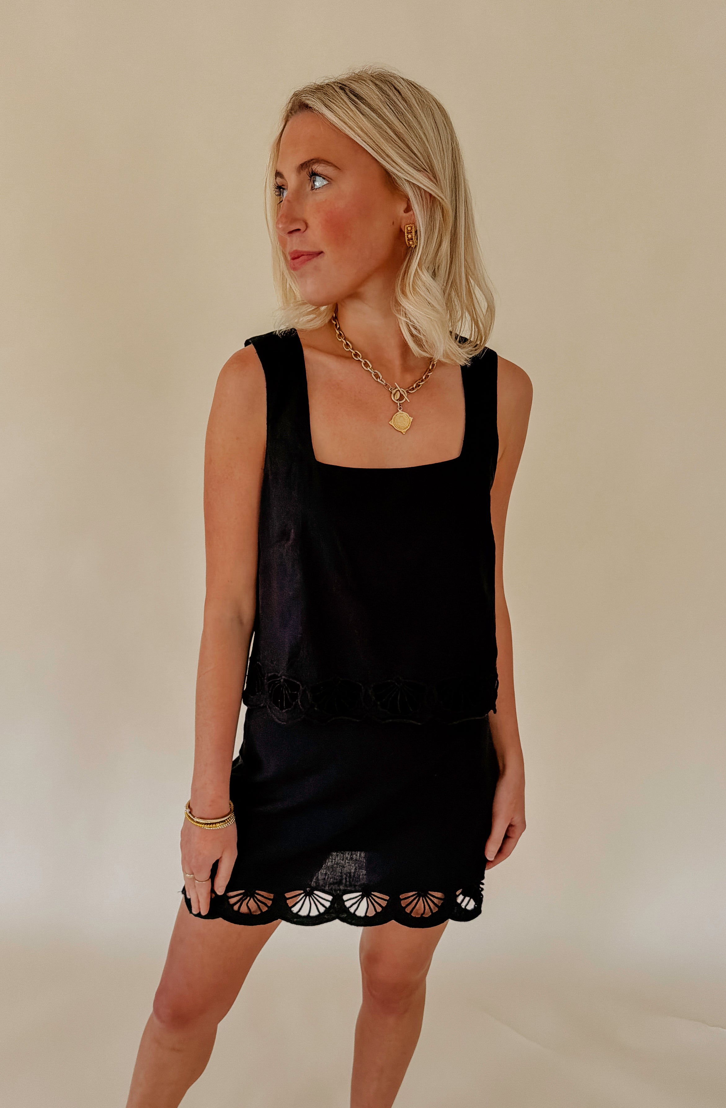 Z SUPPLY CHARLENE EMBROIDERED TOP