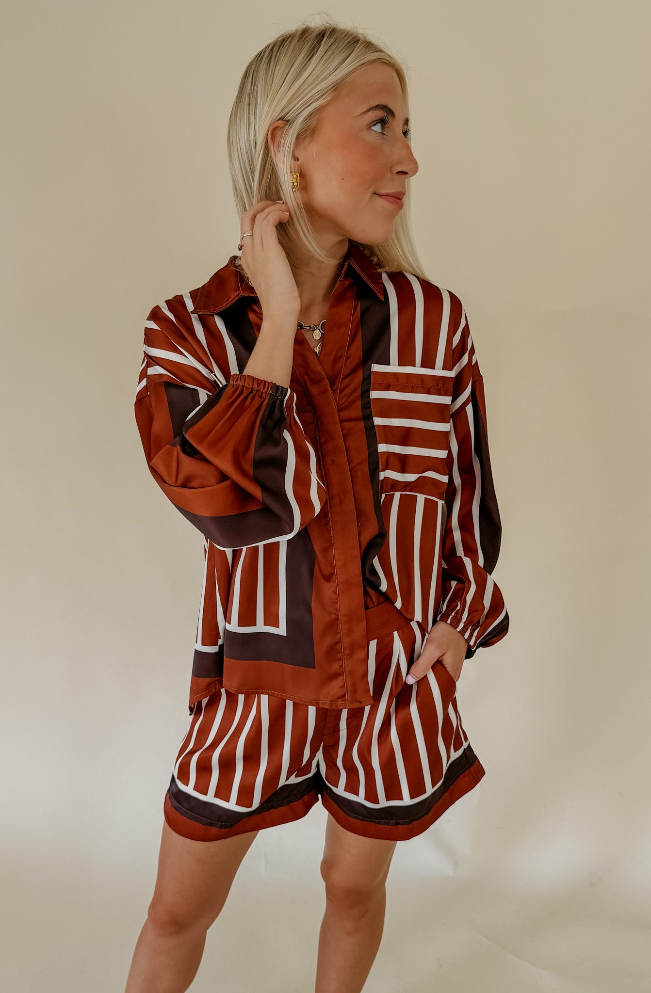 PATTERNS HIGH RISE SHORT