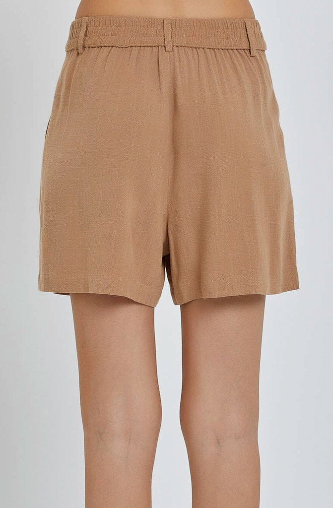 TALL LATTE LINEN SHORTS