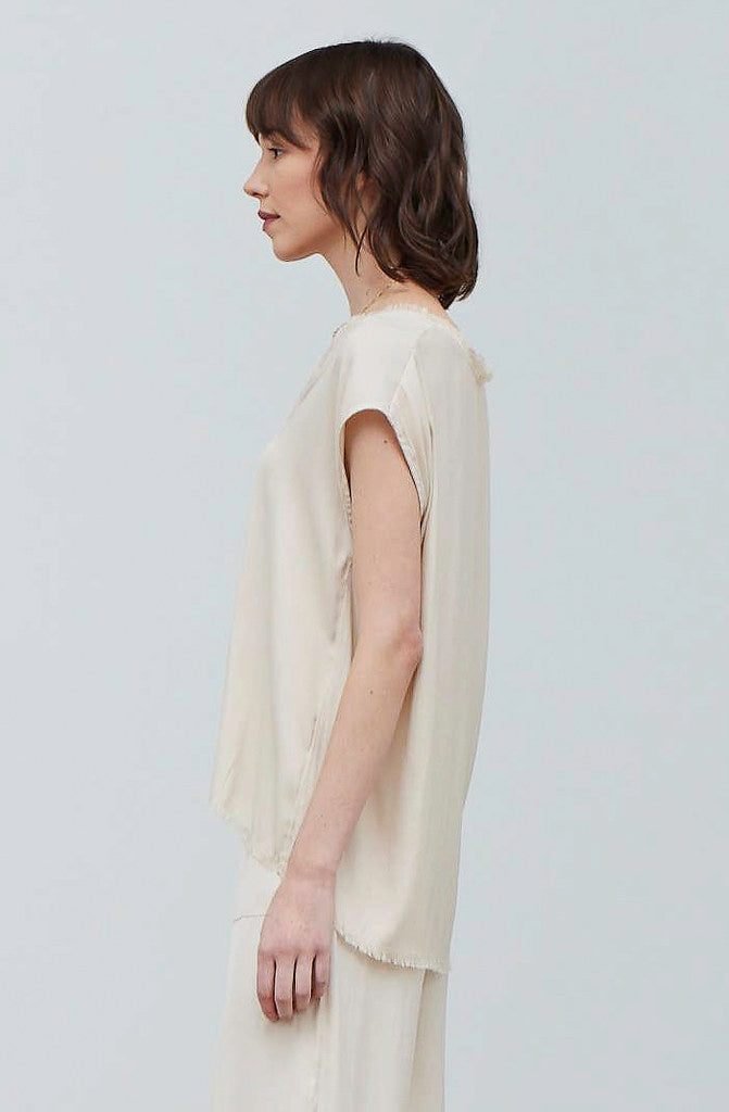 THE GIGI V NECK BLOUSE