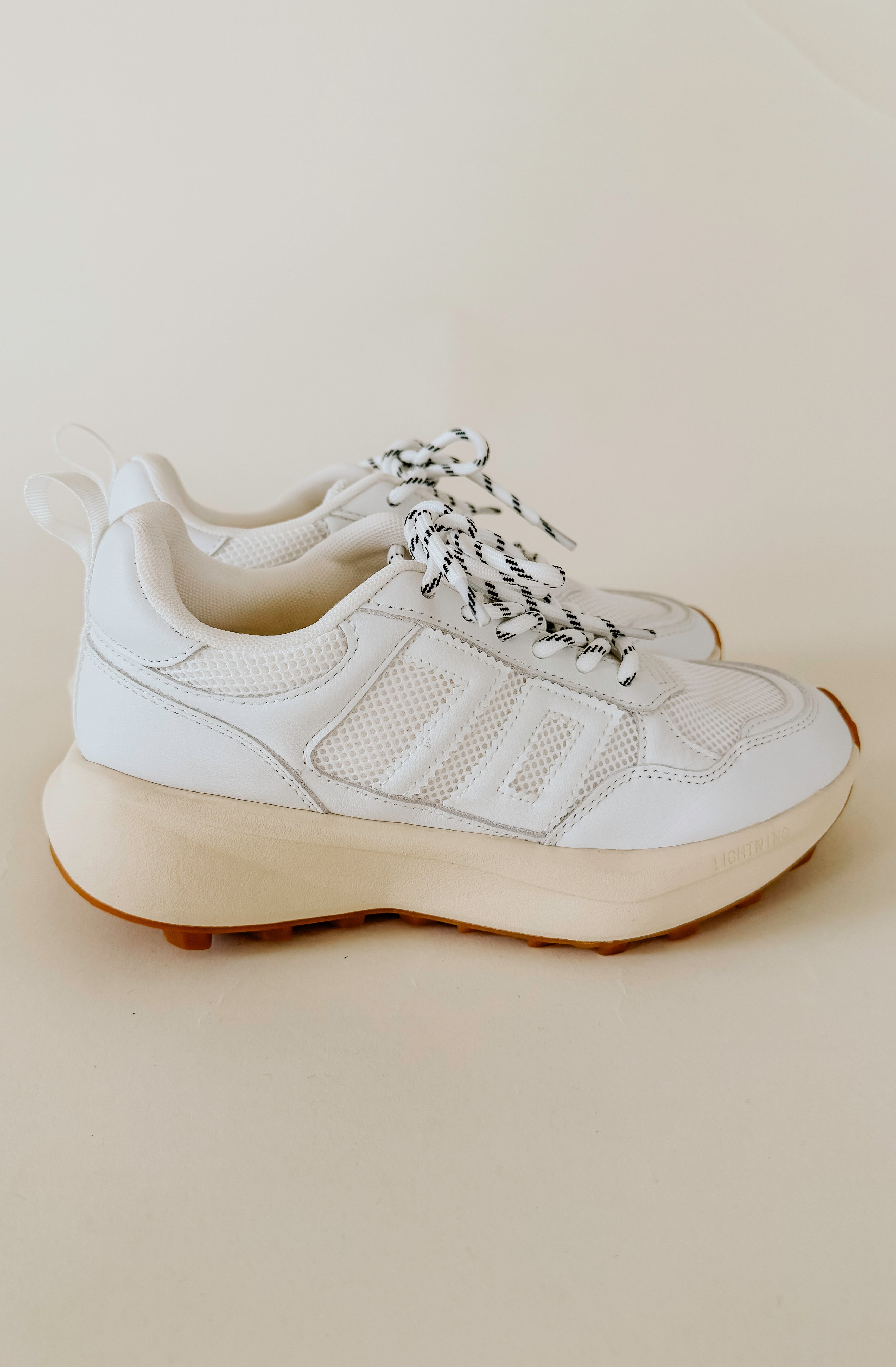 BACK 70 LIGHTNING SNEAKER