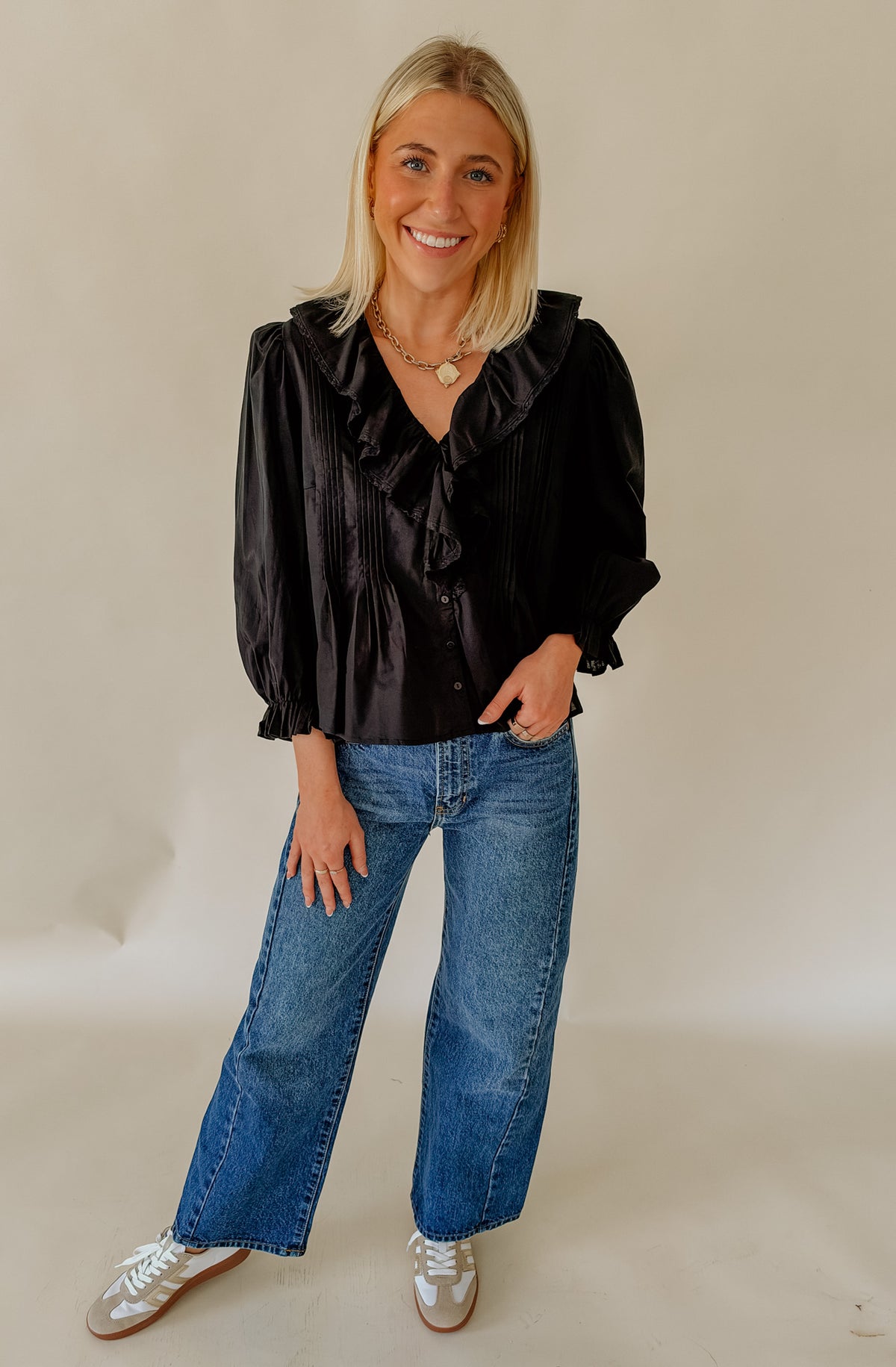 TAKE TIME RUFFLE BLOUSE
