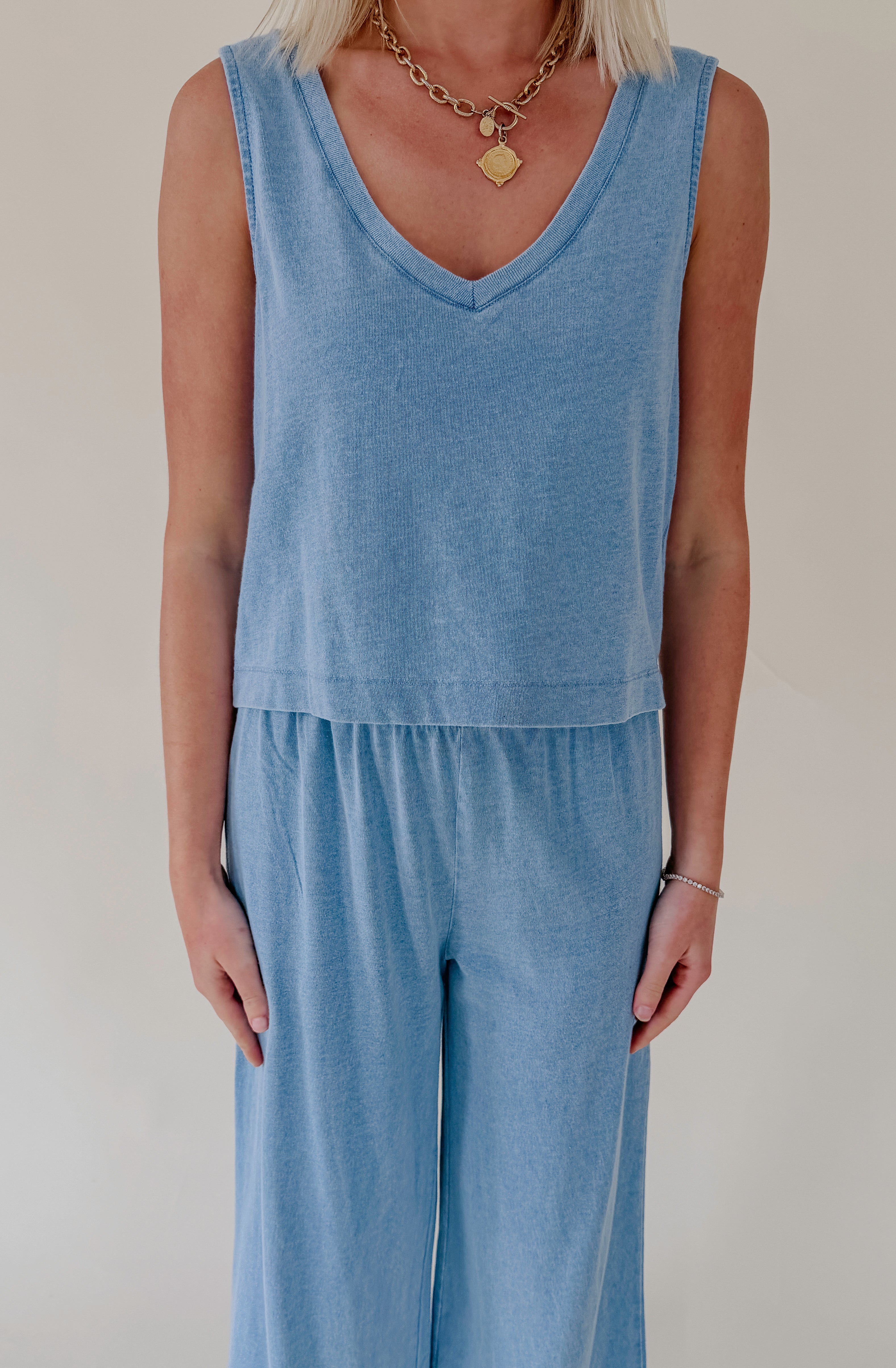 Z SUPPLY SLOANE V NECK DENIM TANK