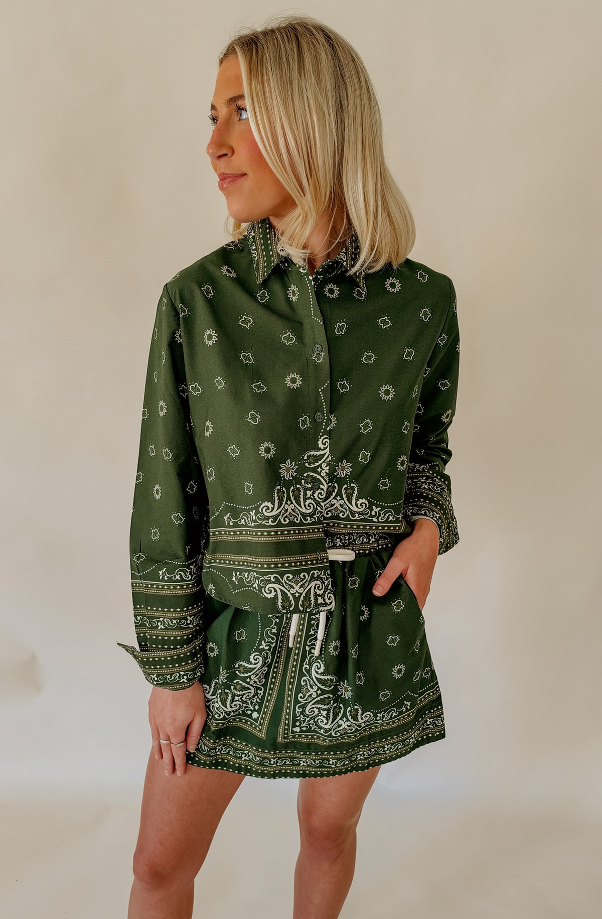 DRESS TO RIO GREEN SCARF SKIRT