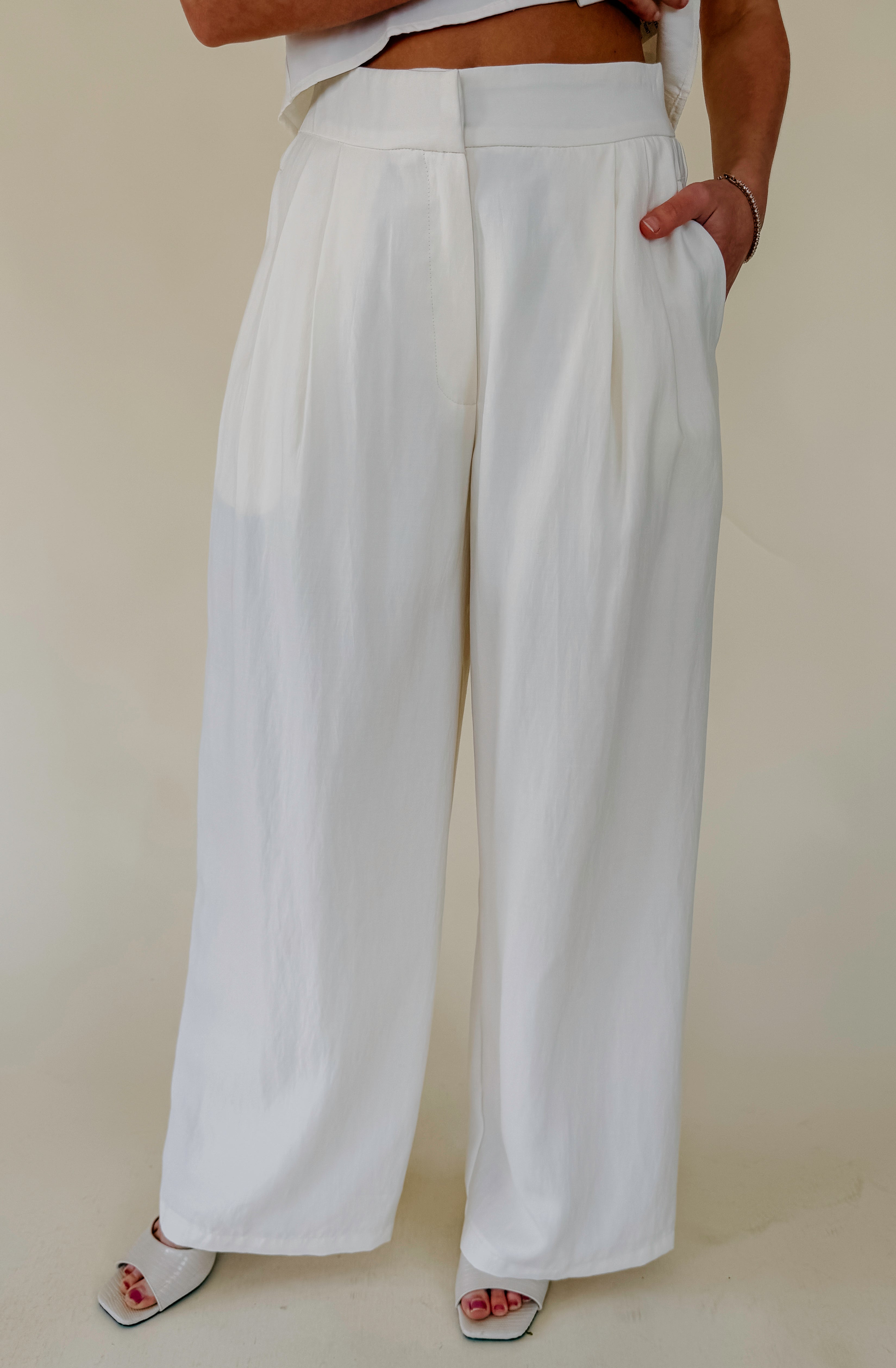 TAKING CARE OF BUSINESS PLEATED PANT