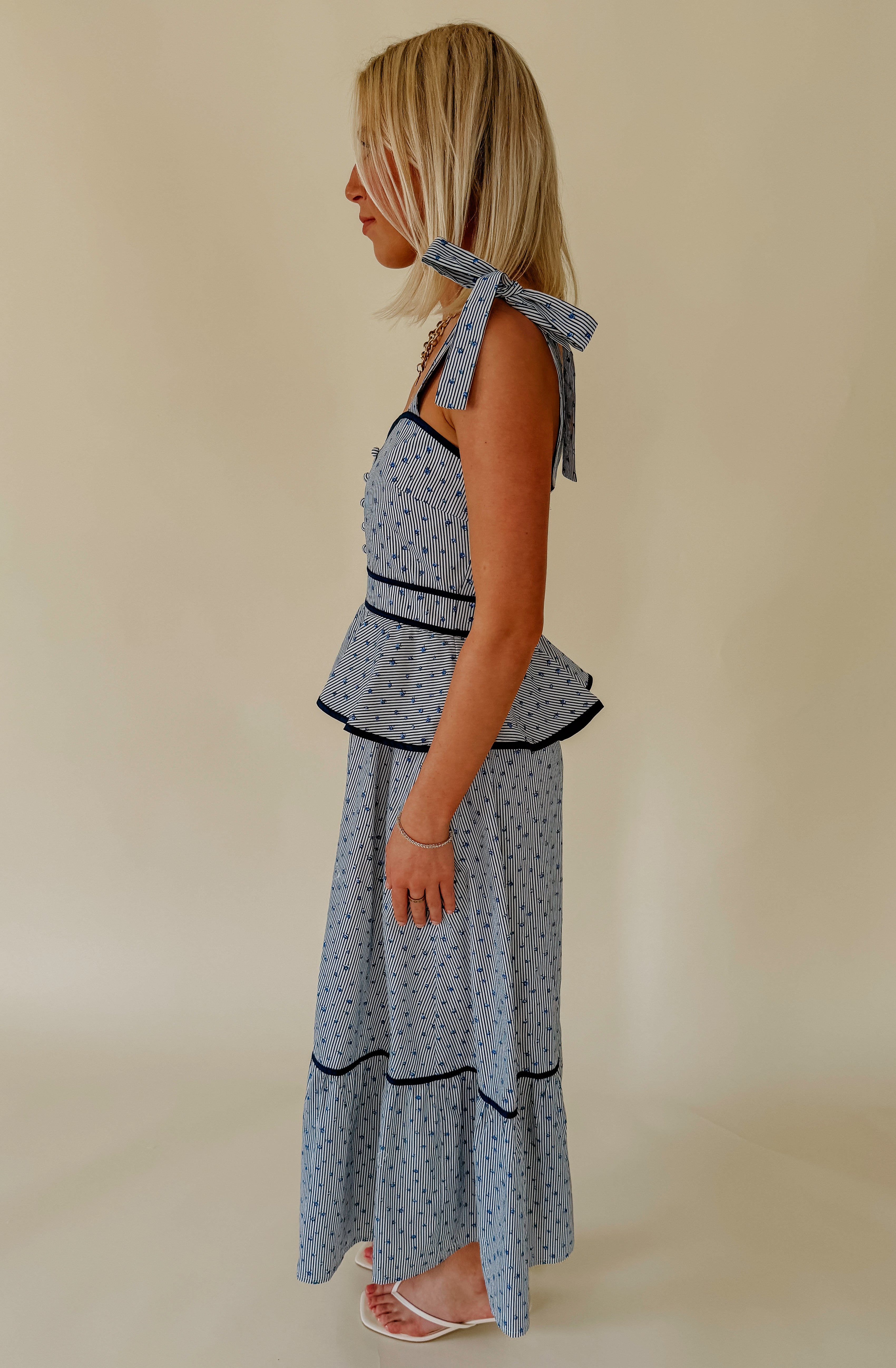 ON THE CONTRAST MIDI DRESS