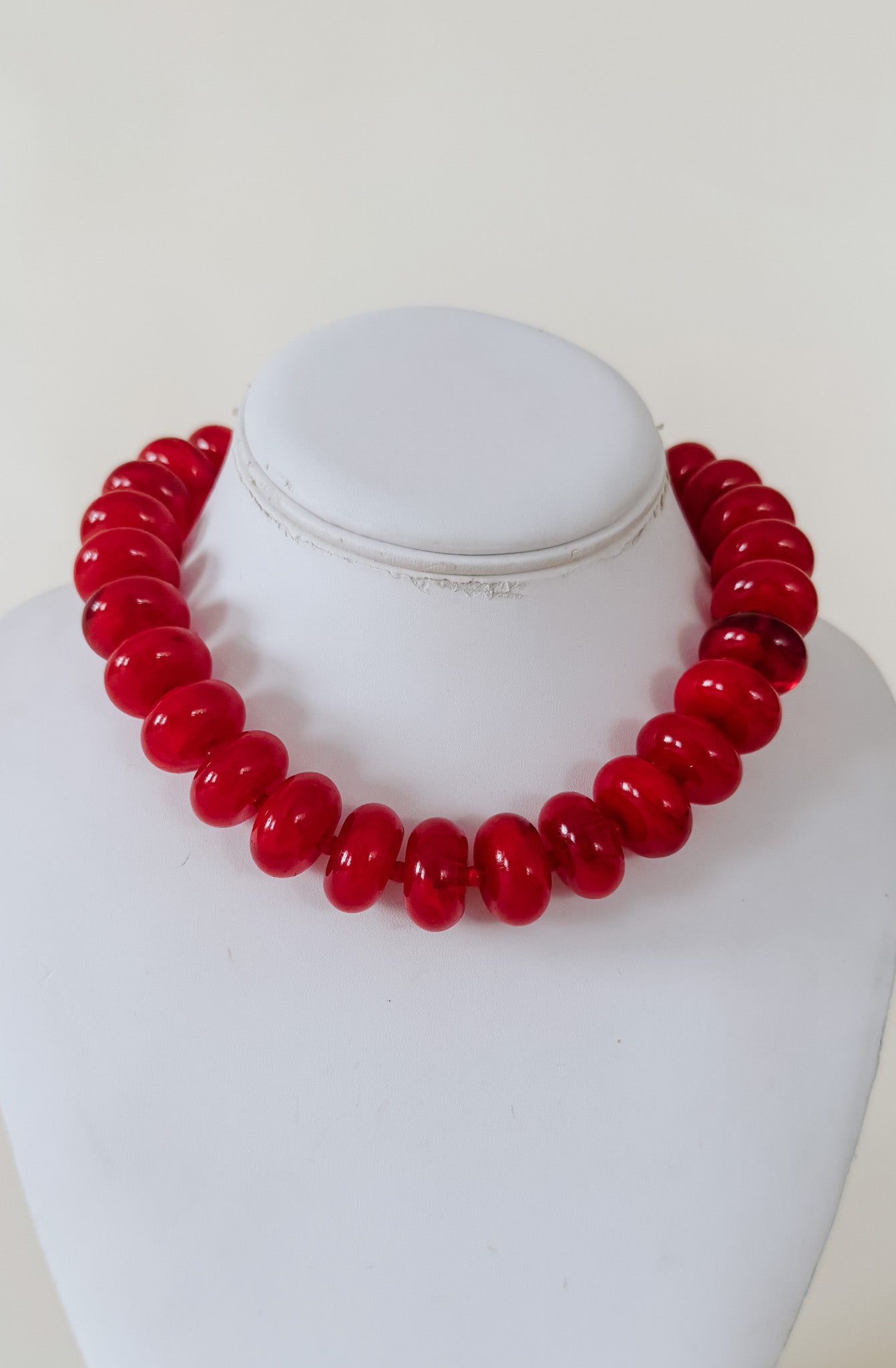 CHUNKY BEADED NECKLACE