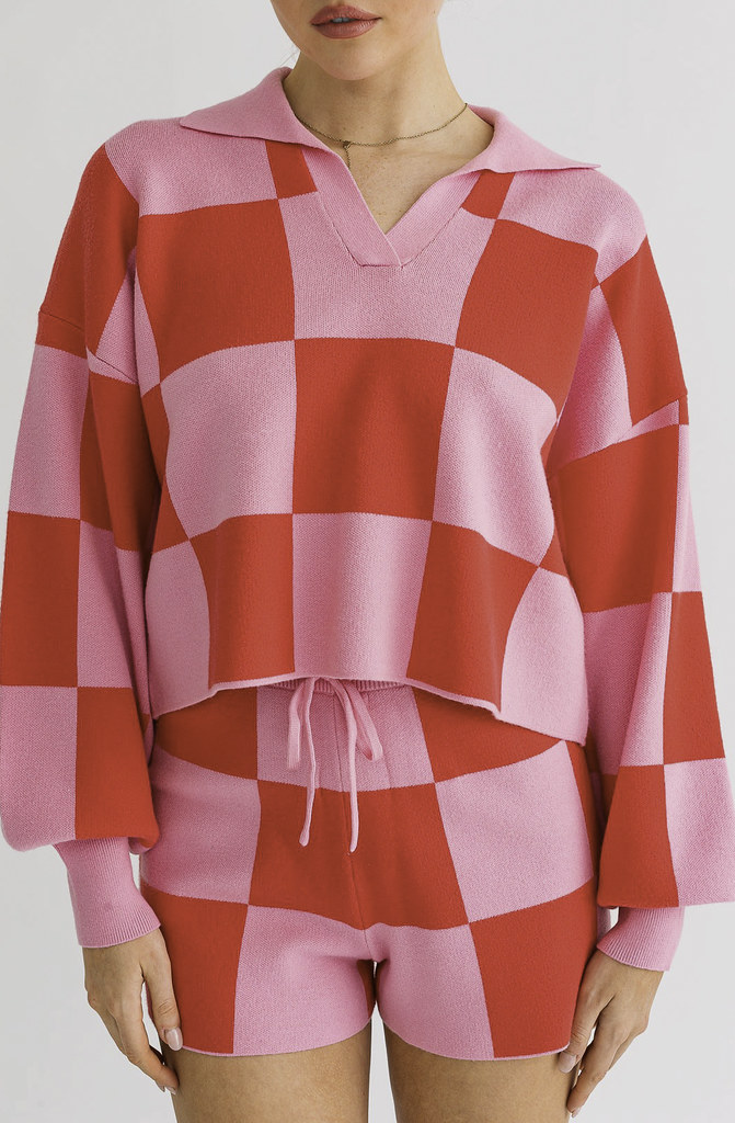 CHECK IN TIME CROPPED SWEATER
