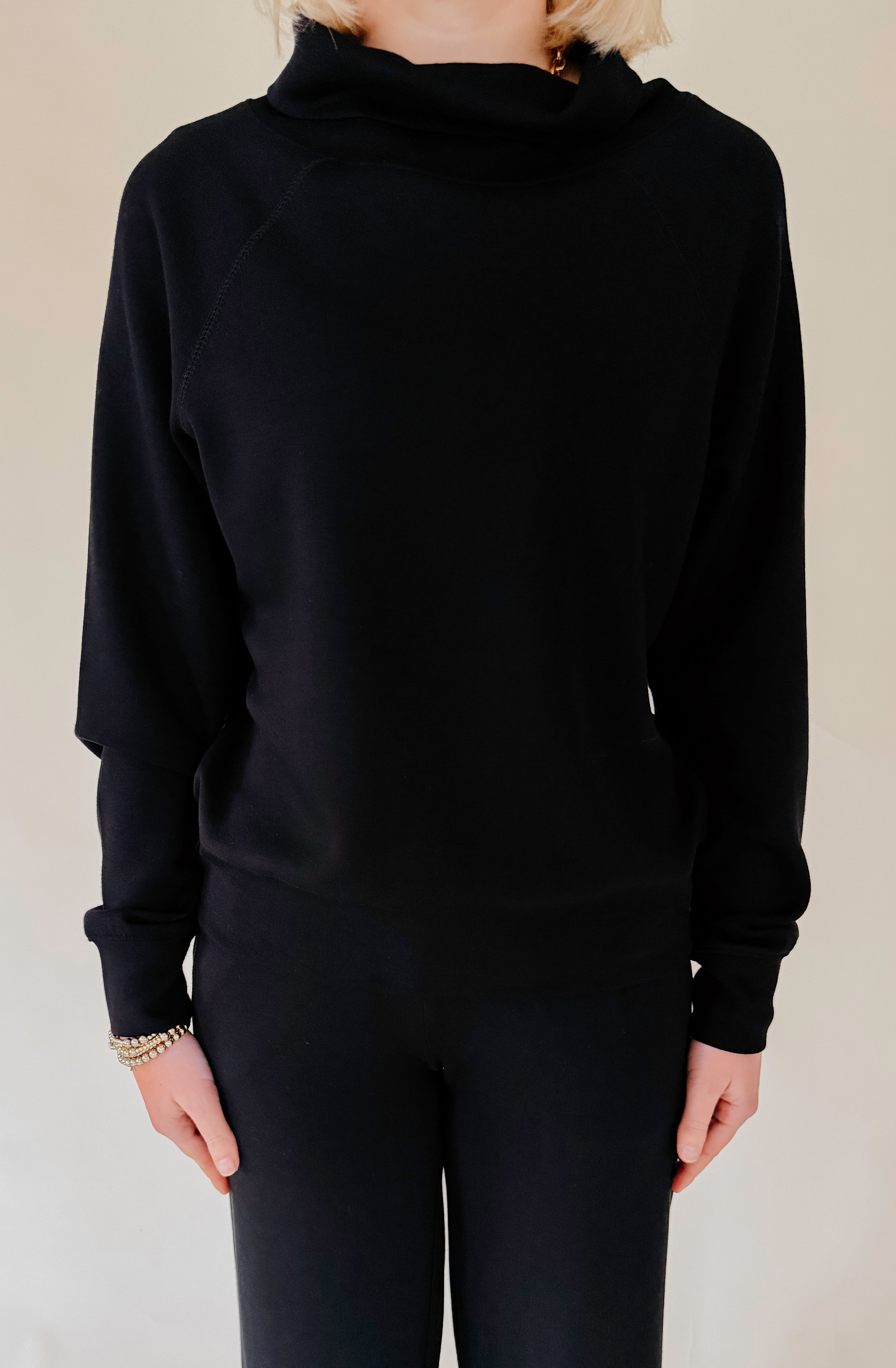 SOFTIES DREAMTECH COWL NECK WITH PLEAT PANT