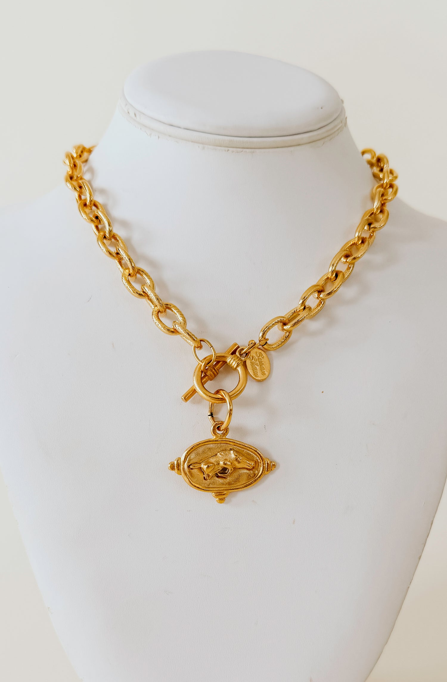 SUSAN SHAW WILD BOAR TOGGLE NECKLACE