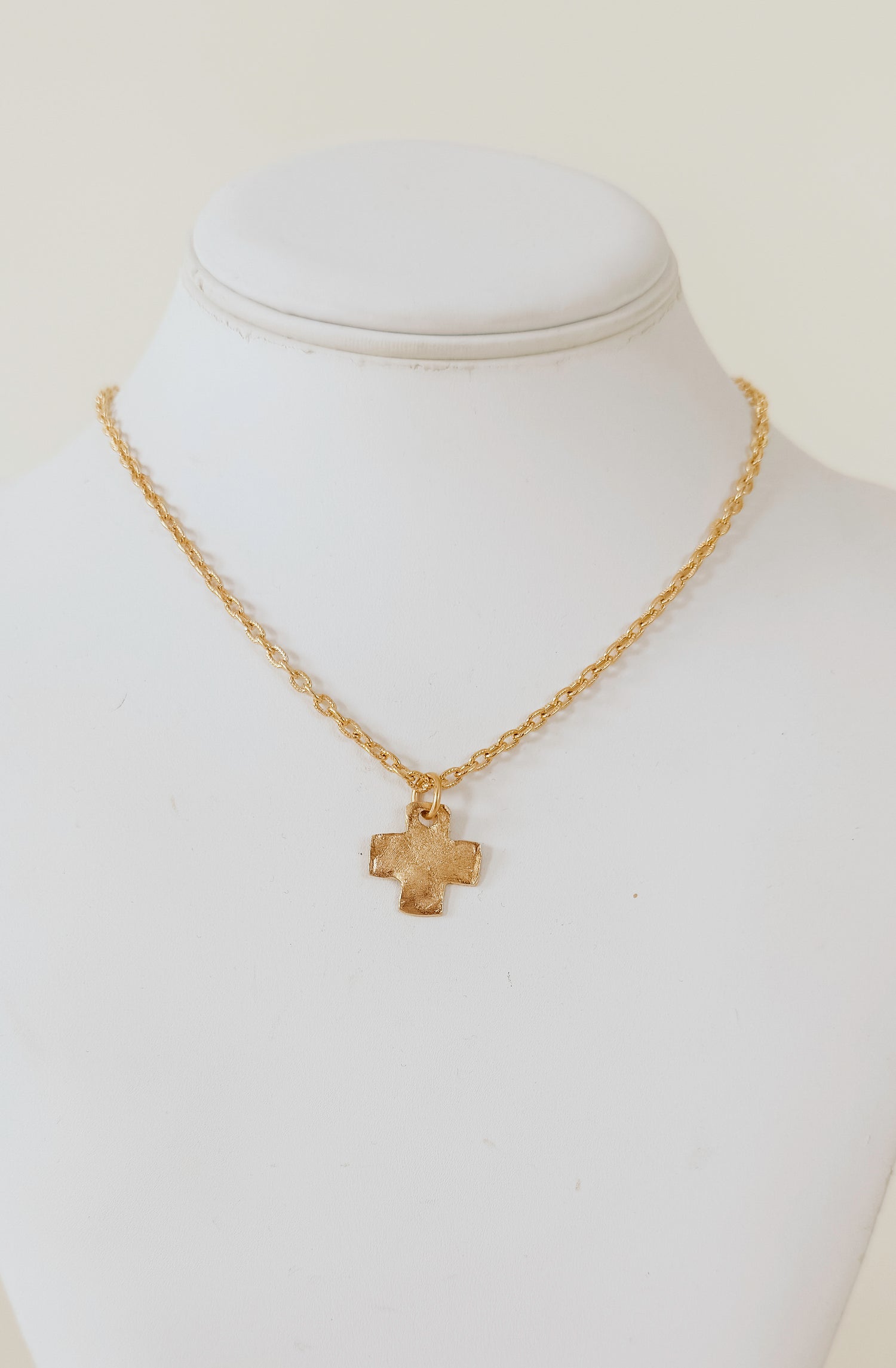 SUSAN SHAW DAINTY CROSS NECKLACE