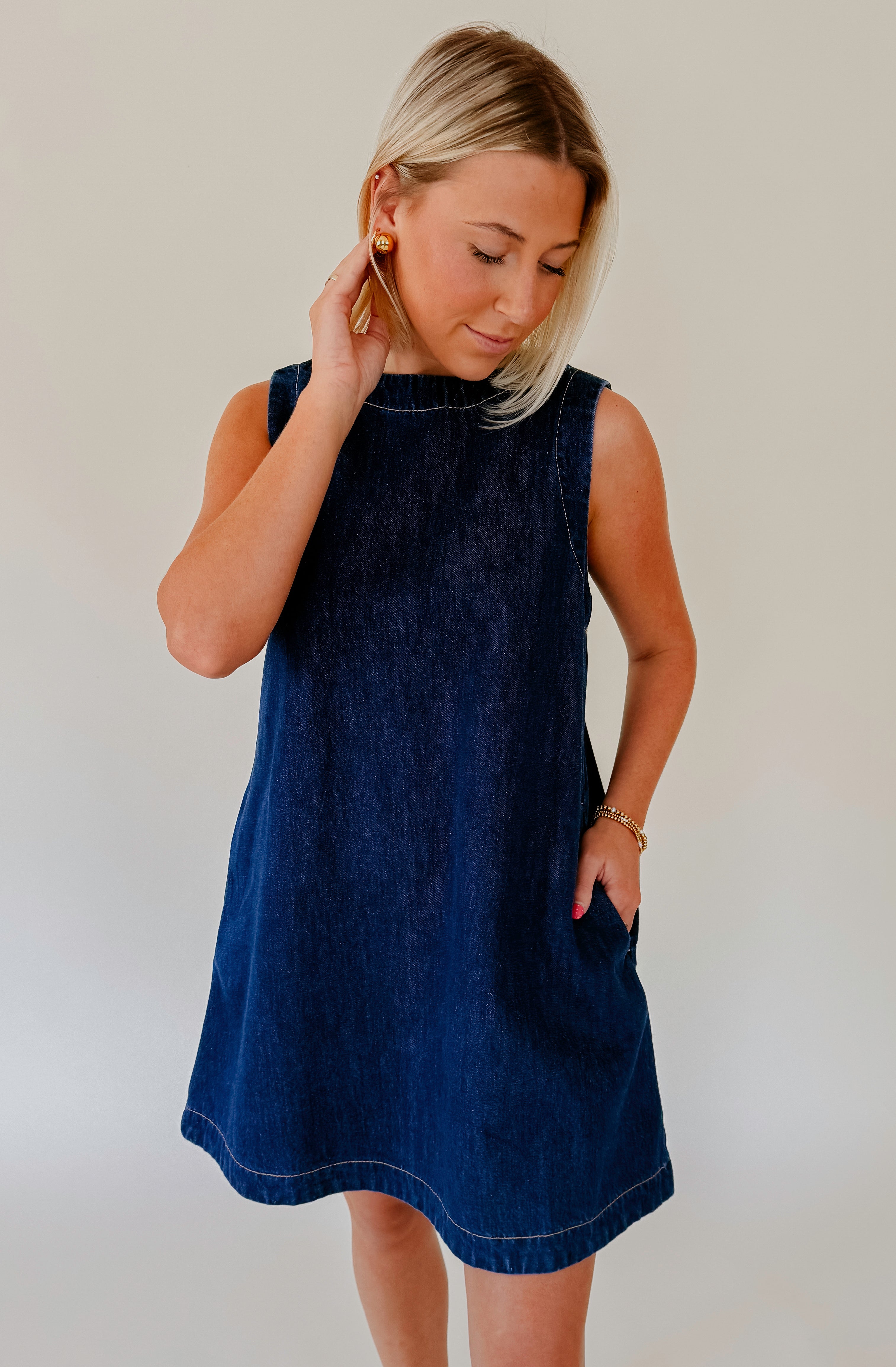 SHIFT THE FOCUS DENIM DRESS