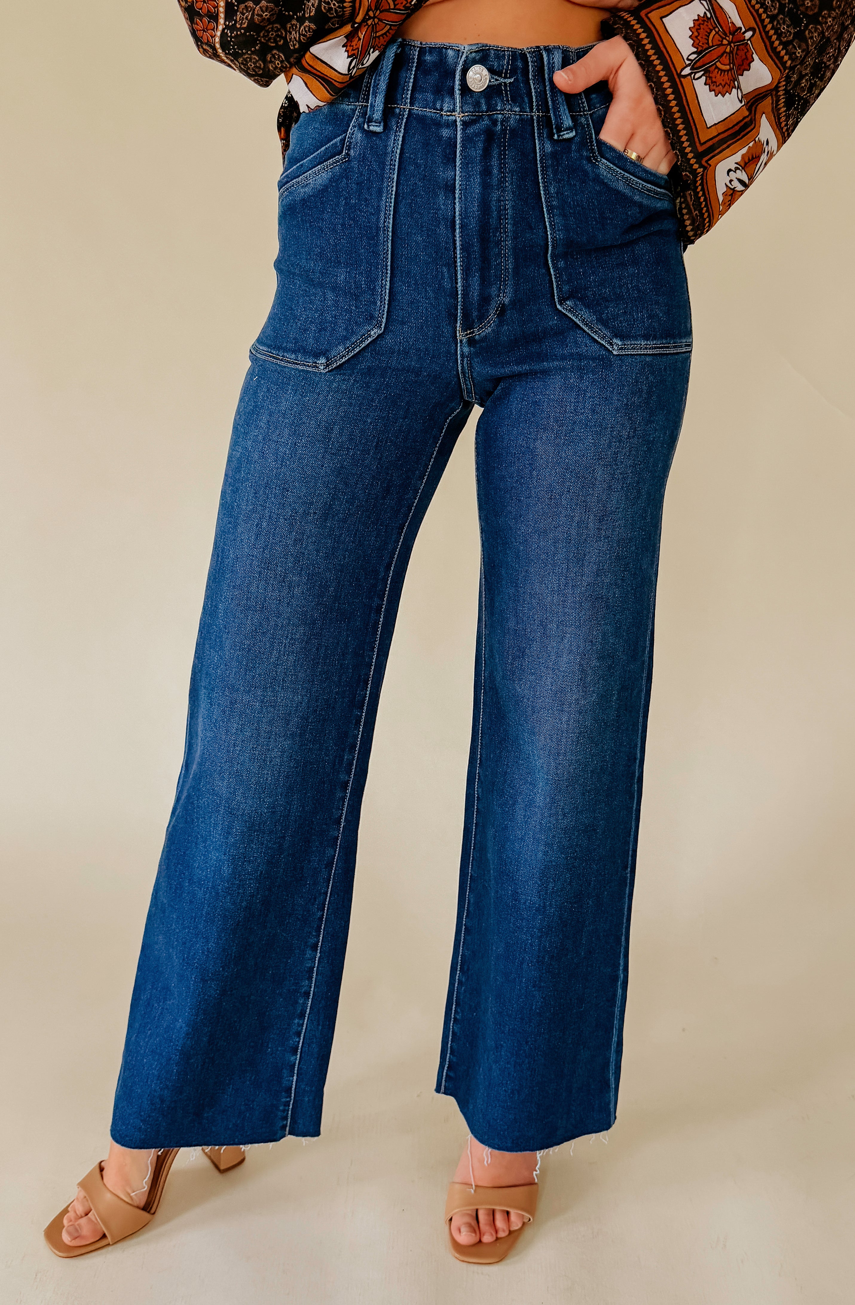 PAIGE ANESSA 31" UTILITY POCKET DENIM