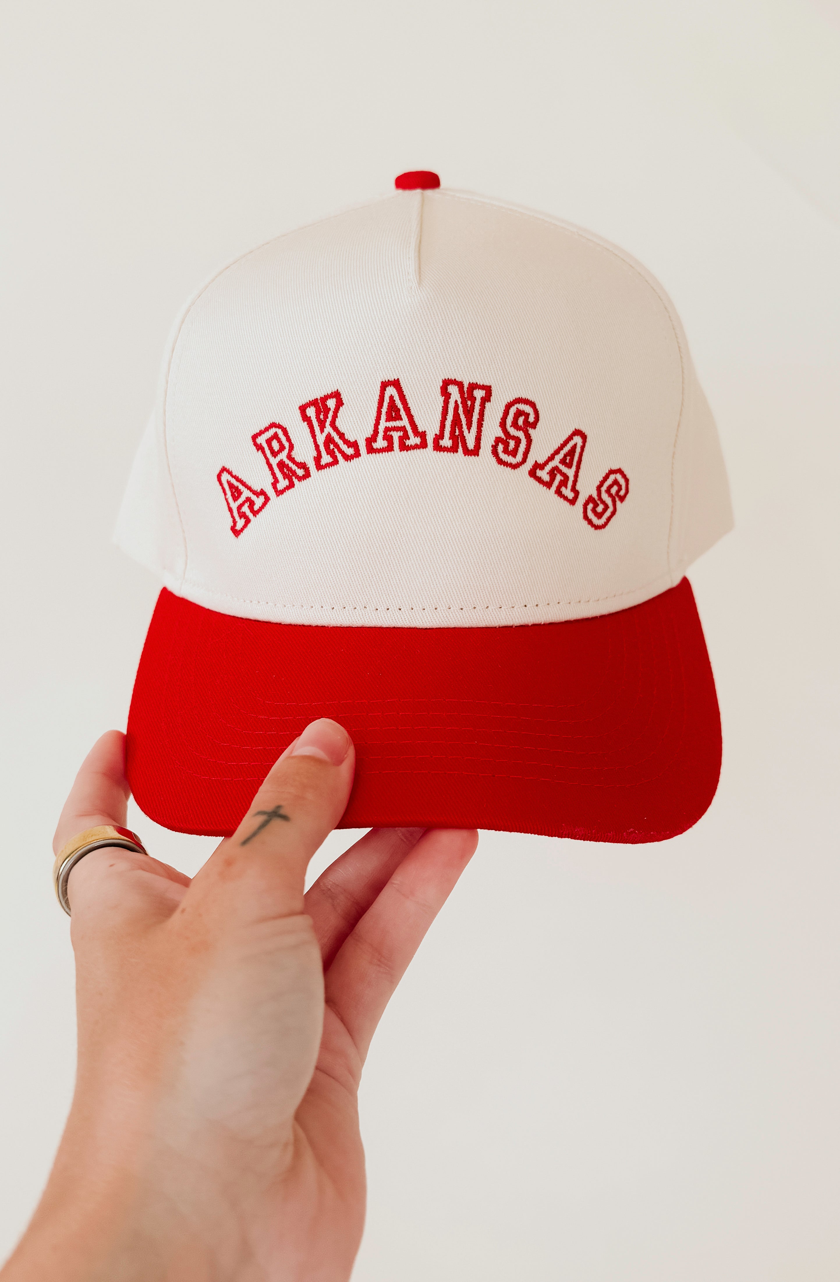 ARKANSAS EMBROIDERED ARCH HAT