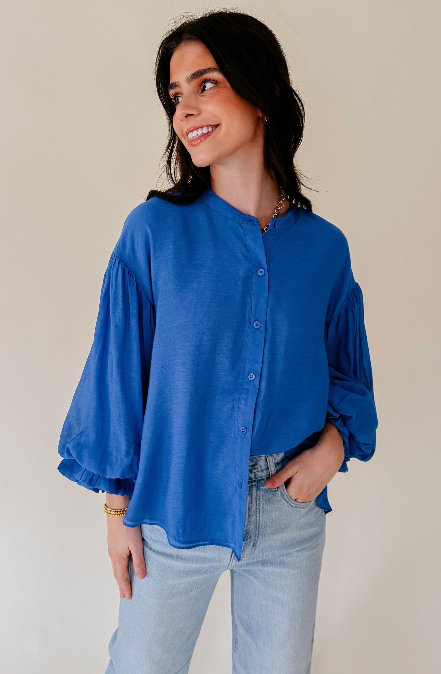 PLAIN JANE BUTTON DOWN BLOUSE