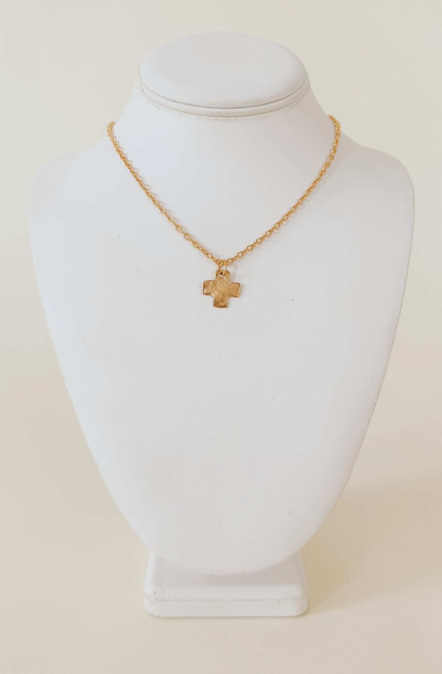 SUSAN SHAW DAINTY CROSS NECKLACE