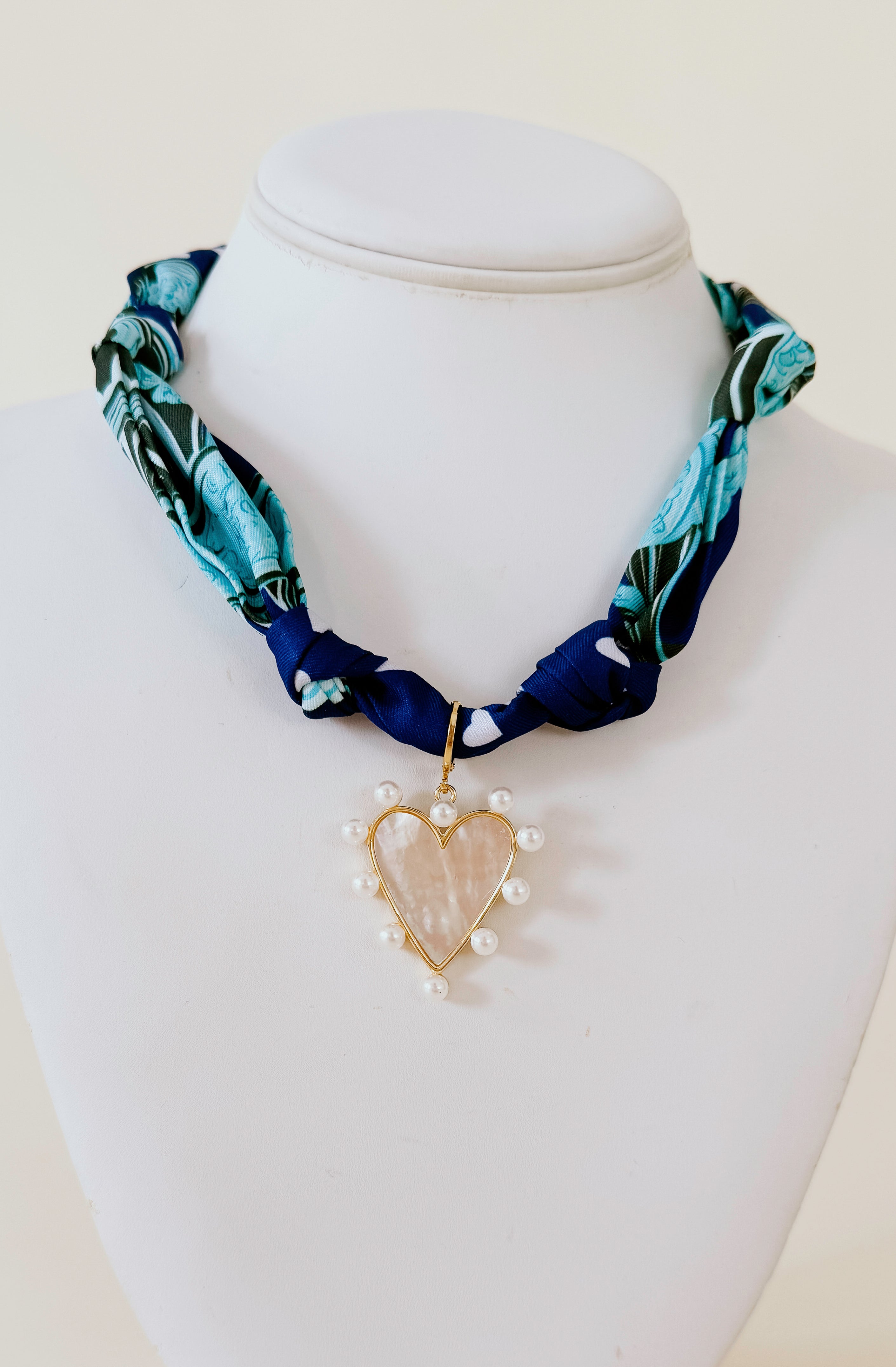 SAMANTHA SCARF NECKLACE
