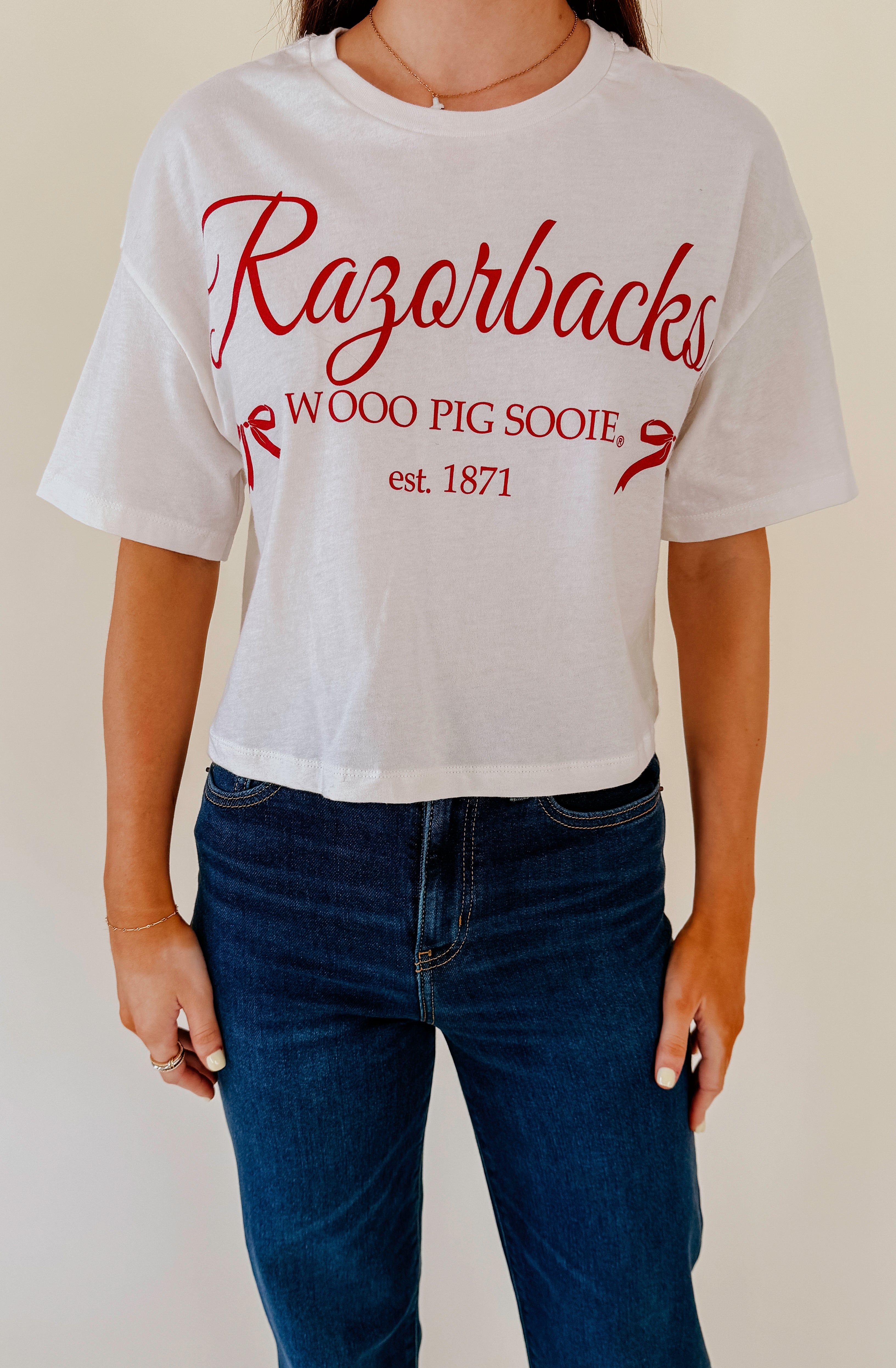 ARKANSAS BOW CROPPED TEE