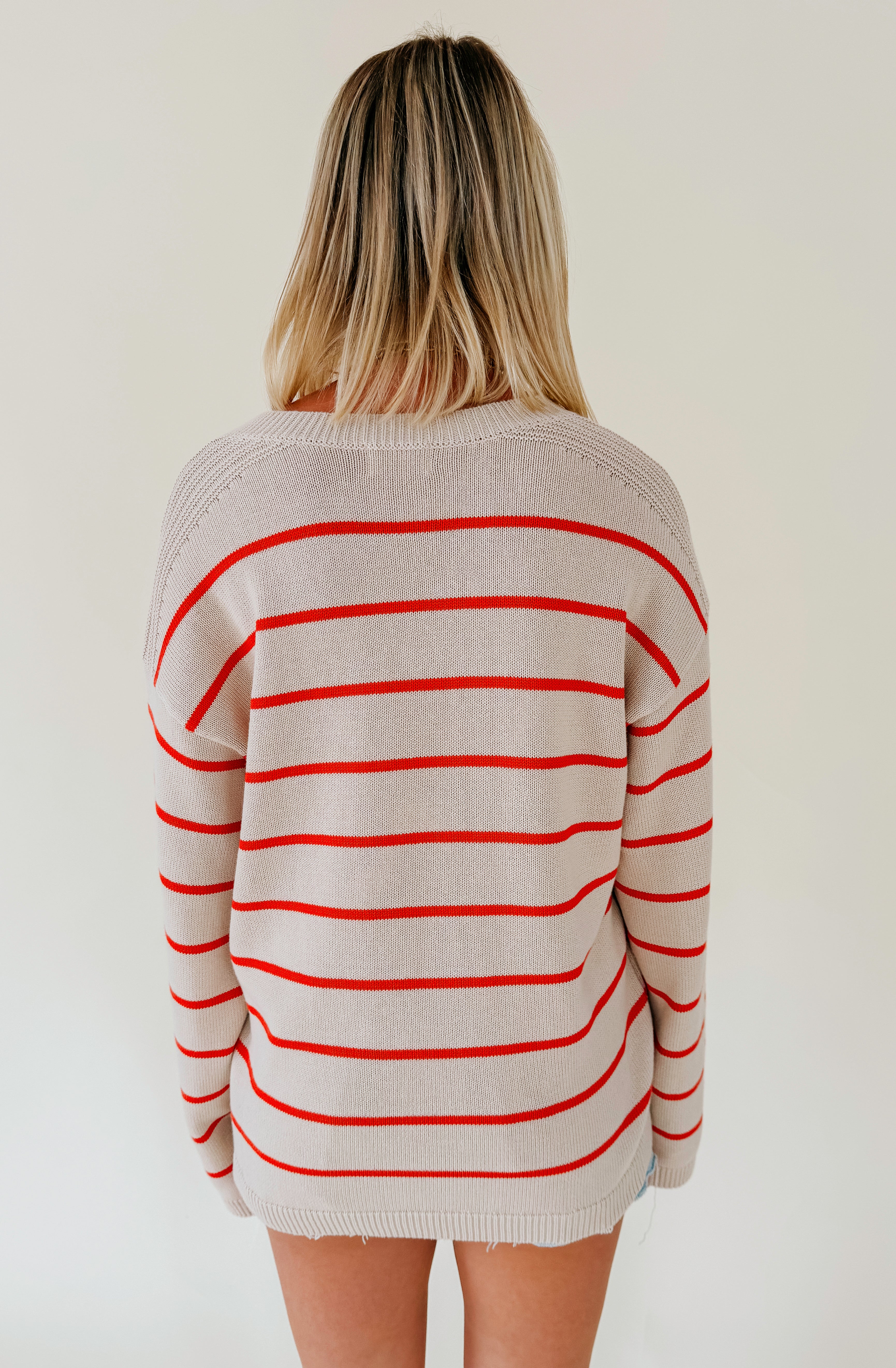 ICED LATTE STRIPED SWEATER