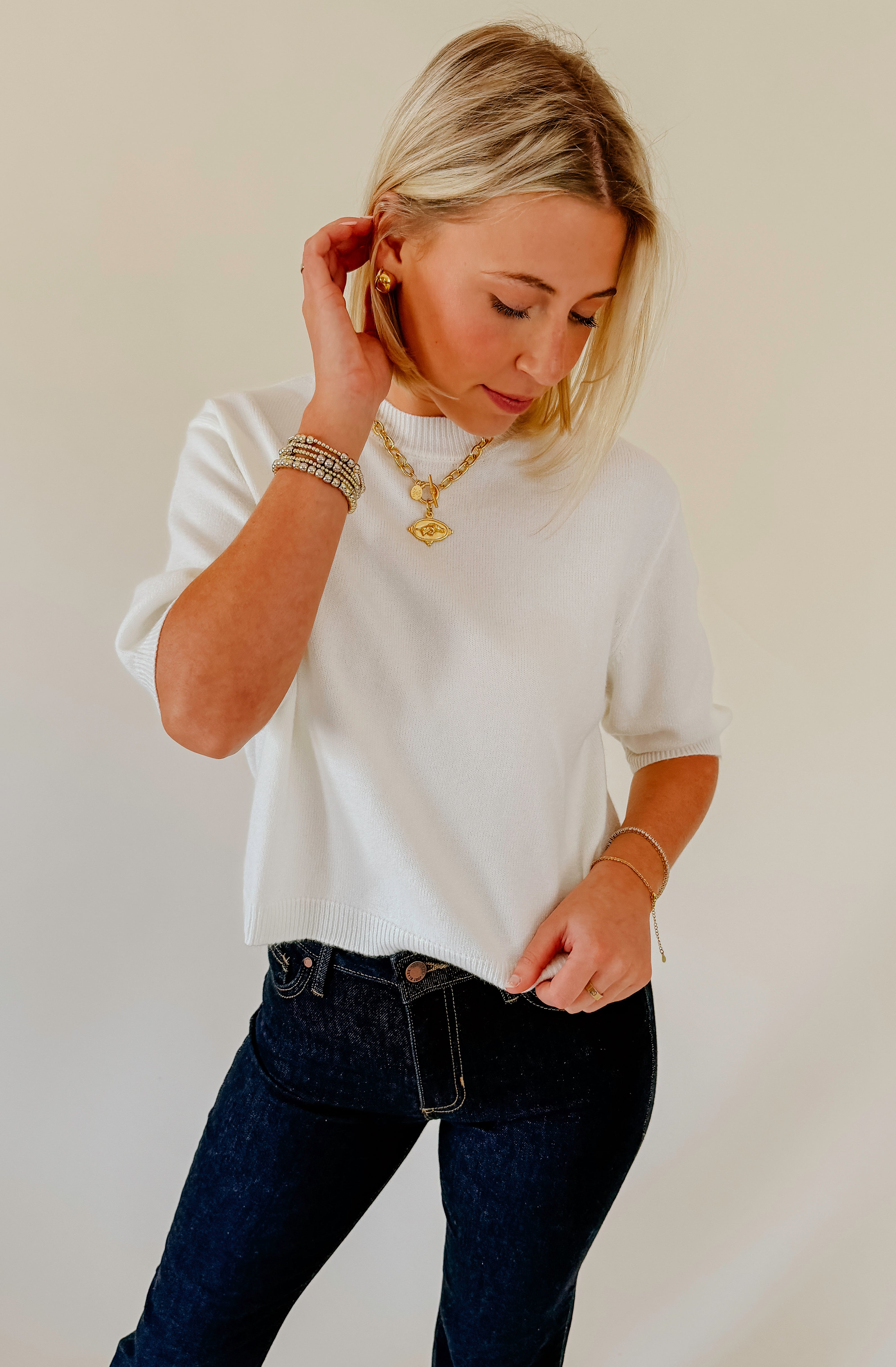 YOUR FAVORITE CREW NECK SWEATER