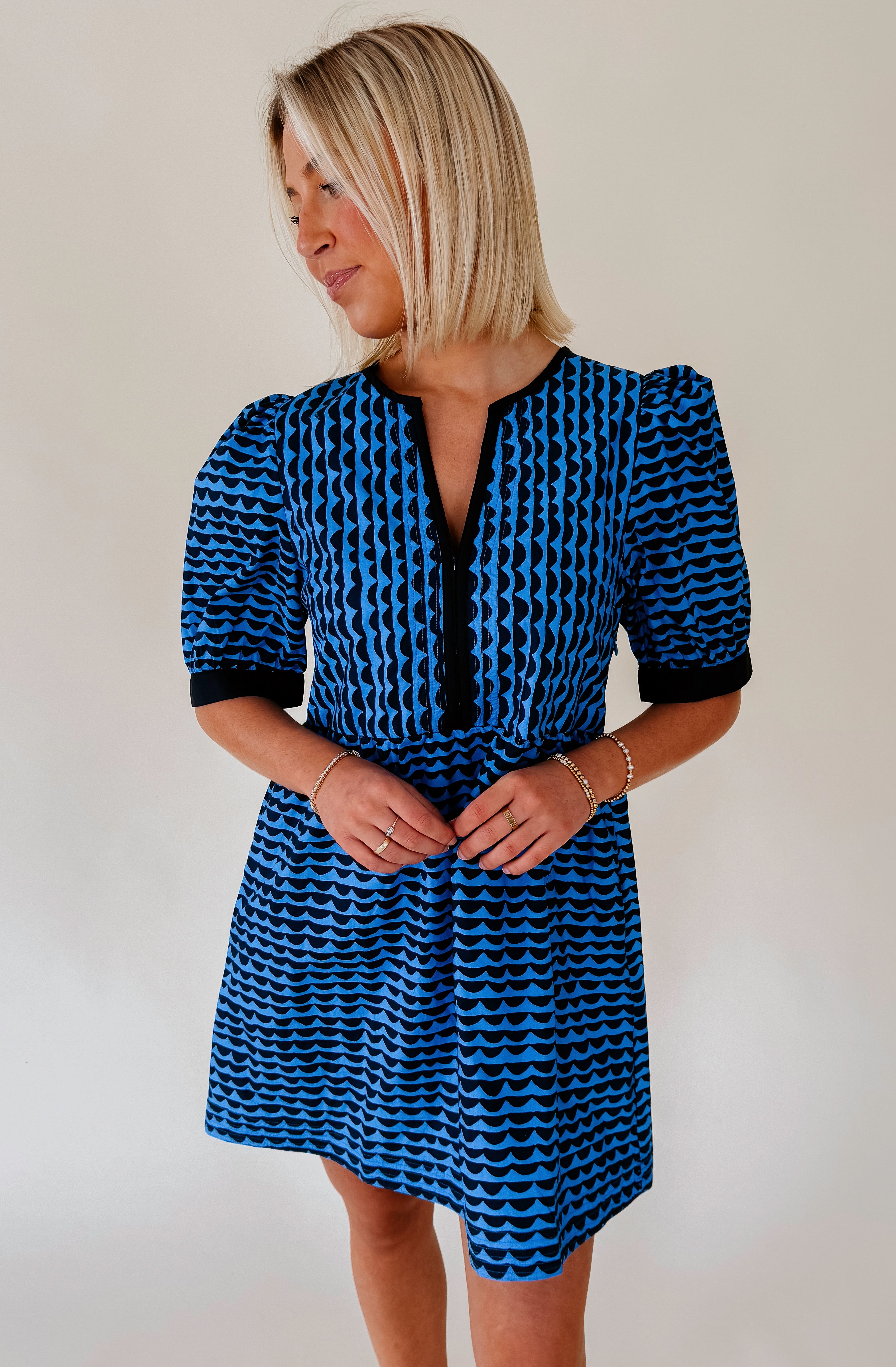 CASTAWAY SCALLOPED MINI