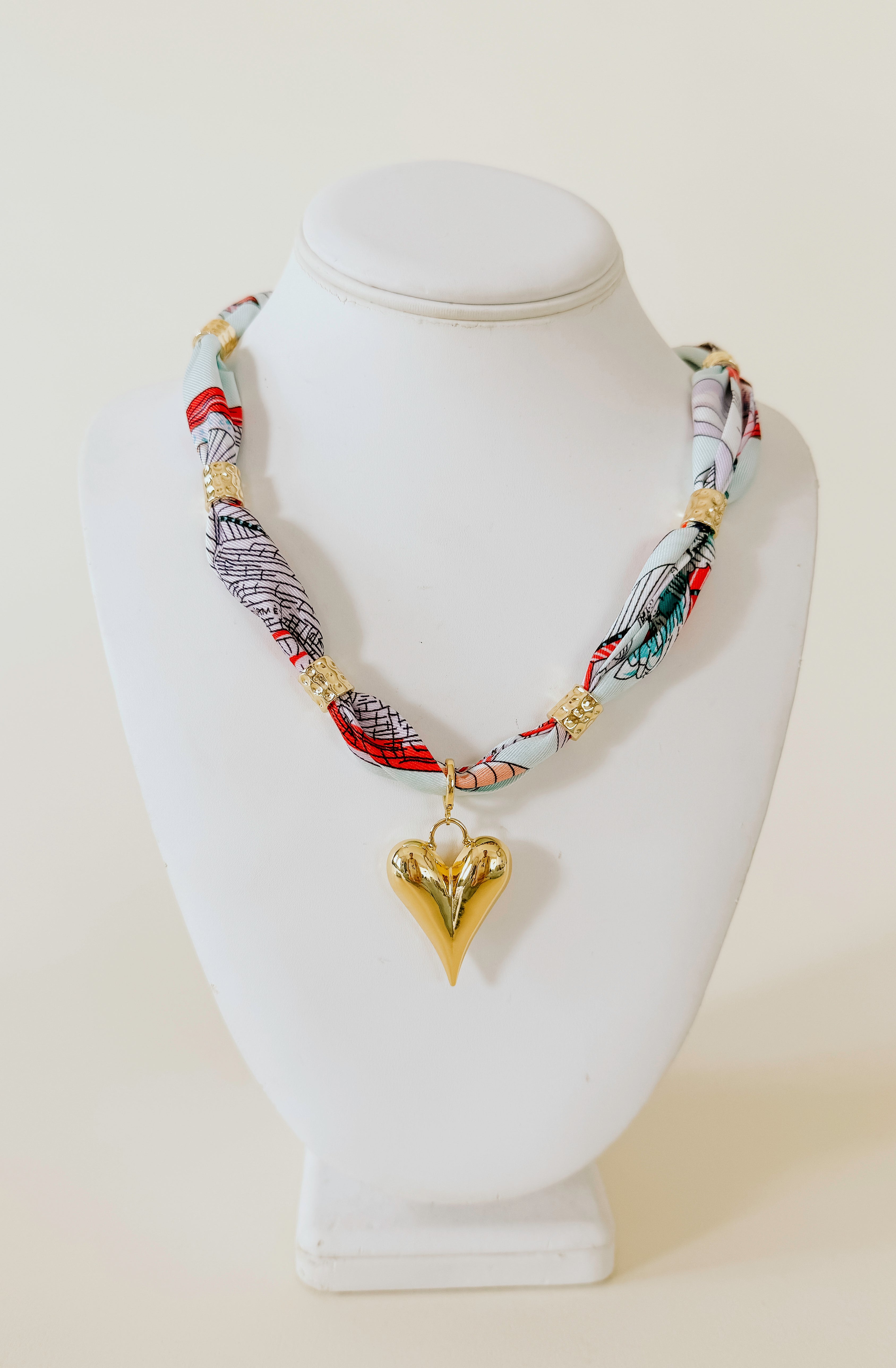 PALM SCARF NECKLACE