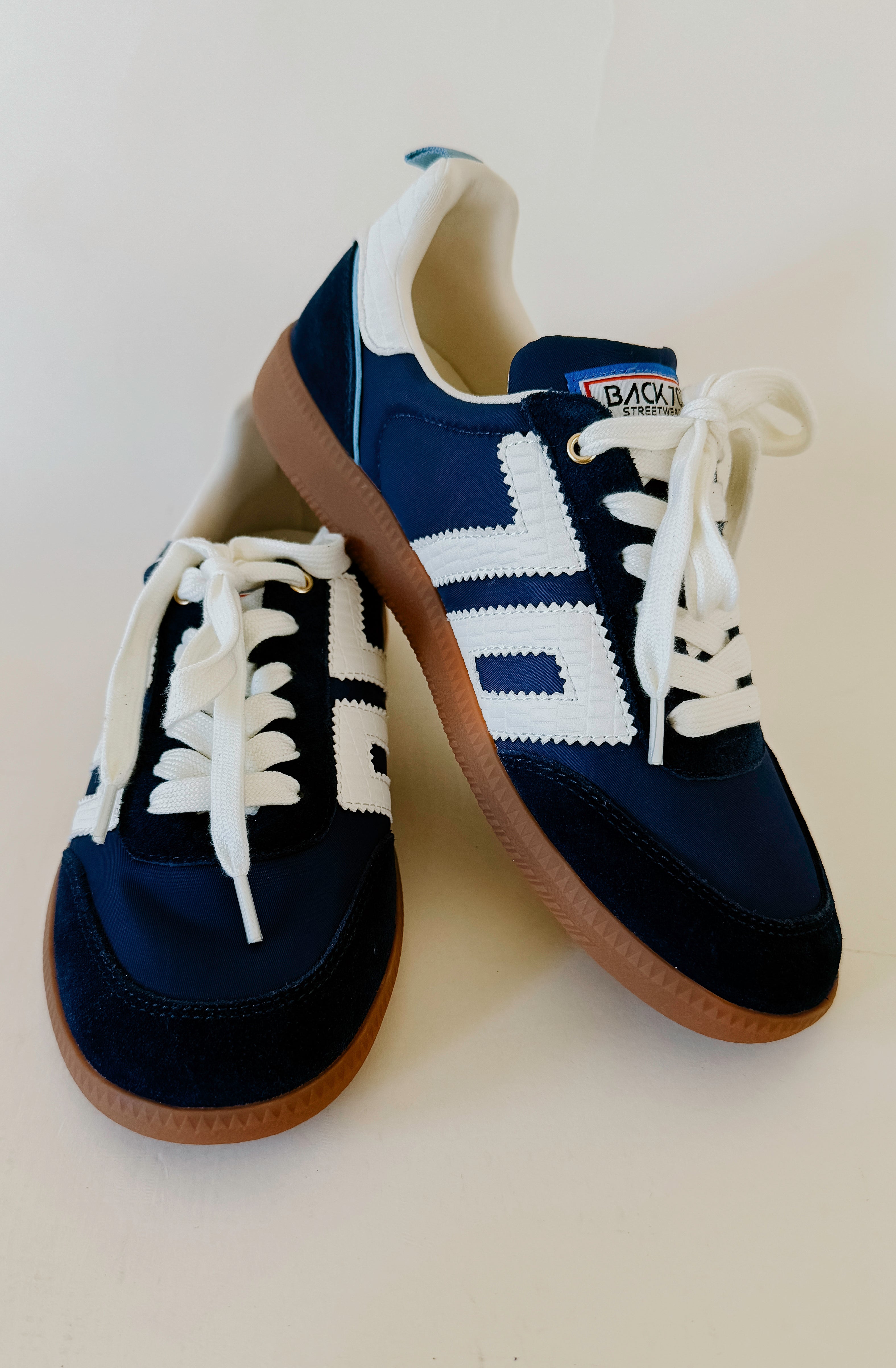 BACK 70 GHOST SNEAKERS