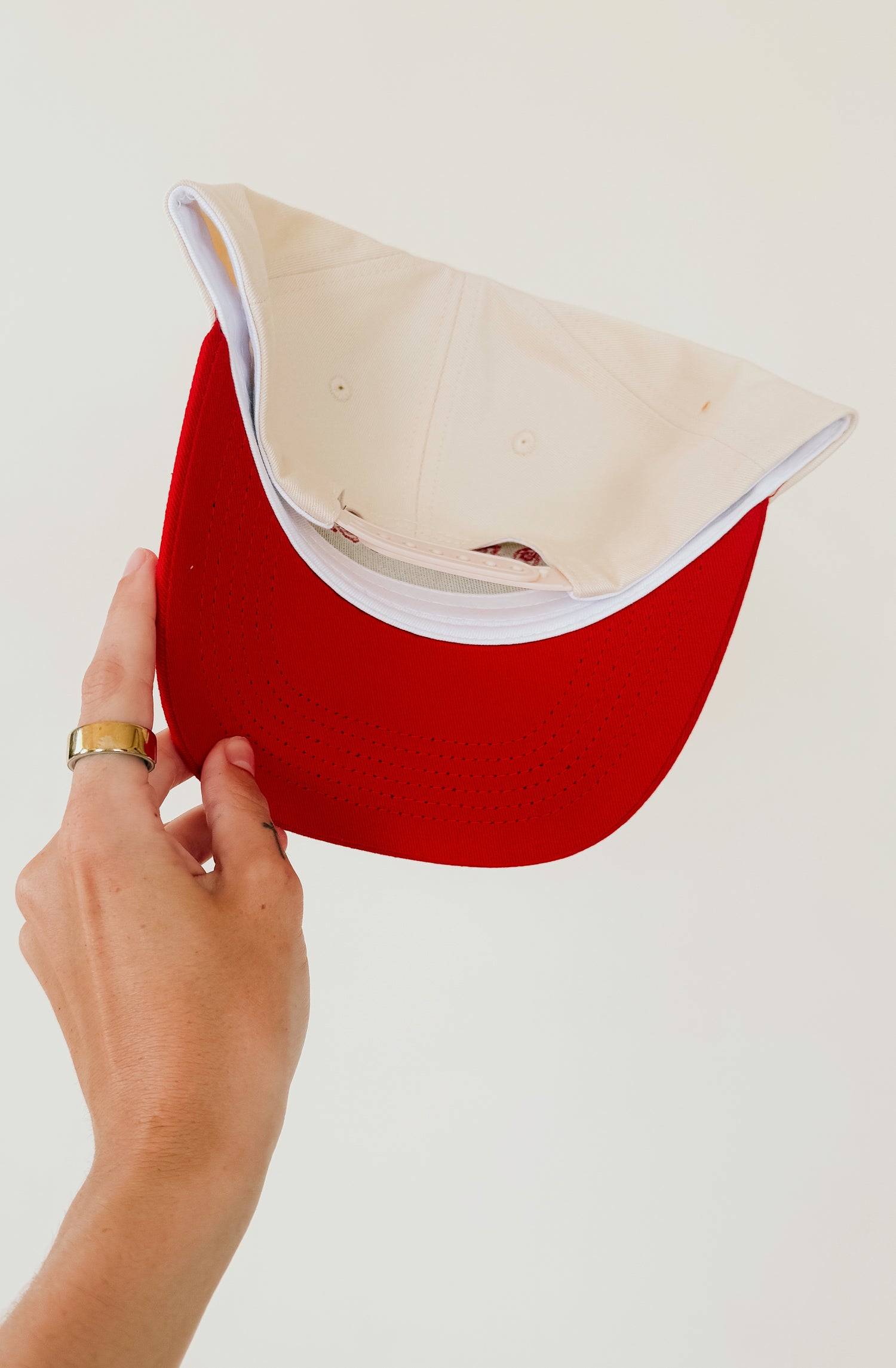 ARKANSAS EMBROIDERED ARCH HAT