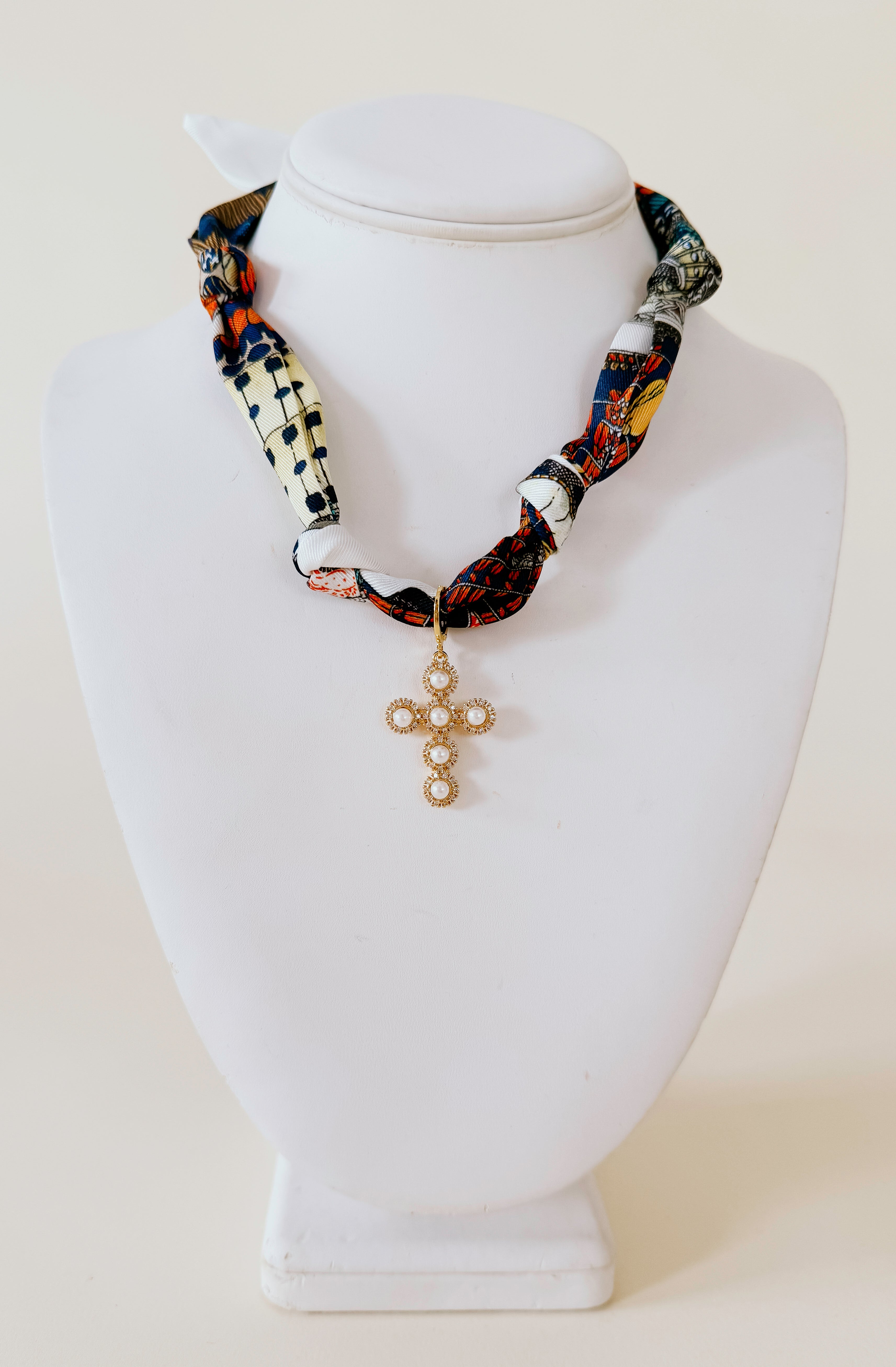 GRACE SCARF NECKLACE