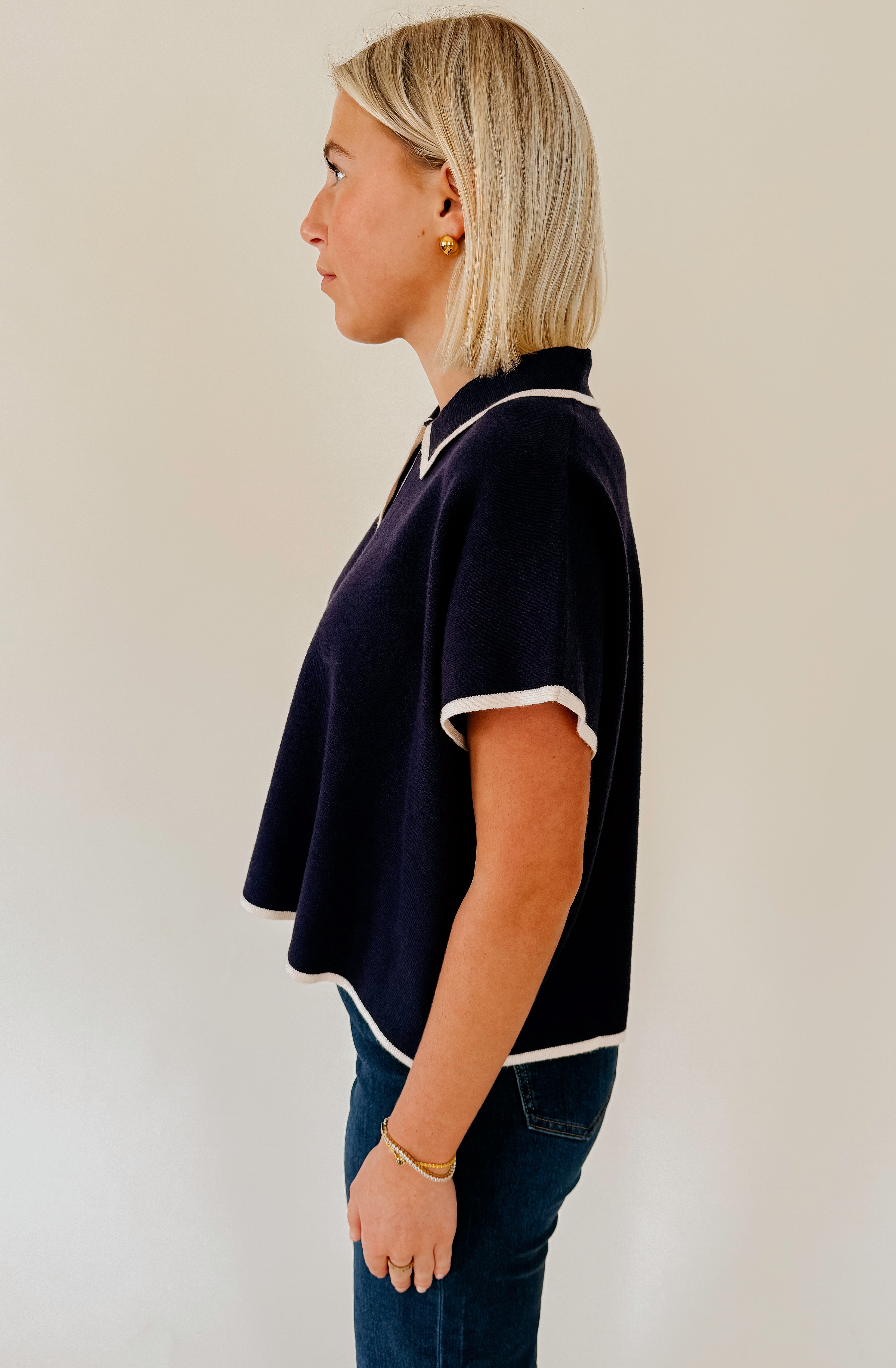 ON THE BORDER BUTTONED SWEATER