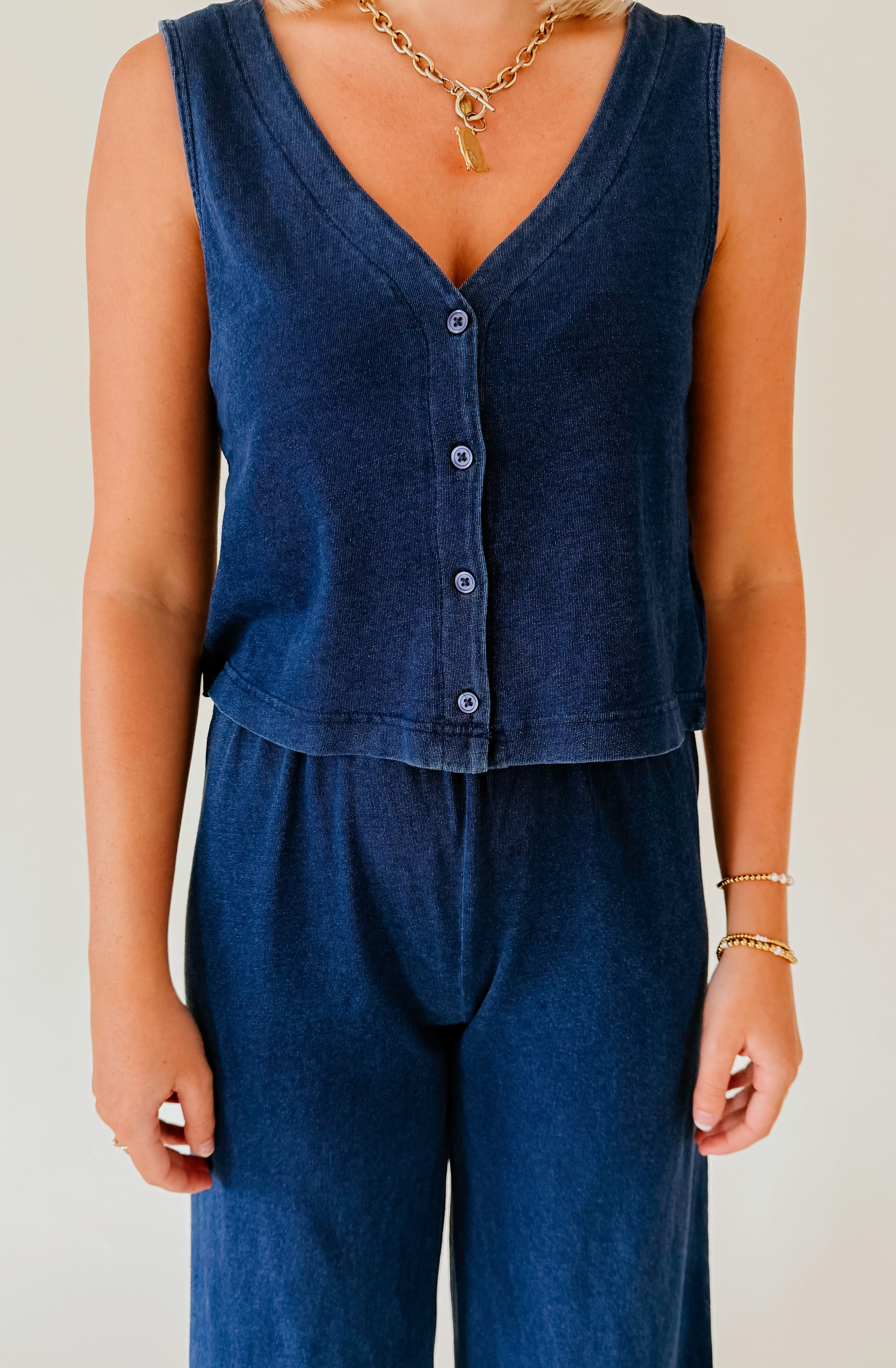 Z SUPPLY SOLACE JERSEY DENIM TOP