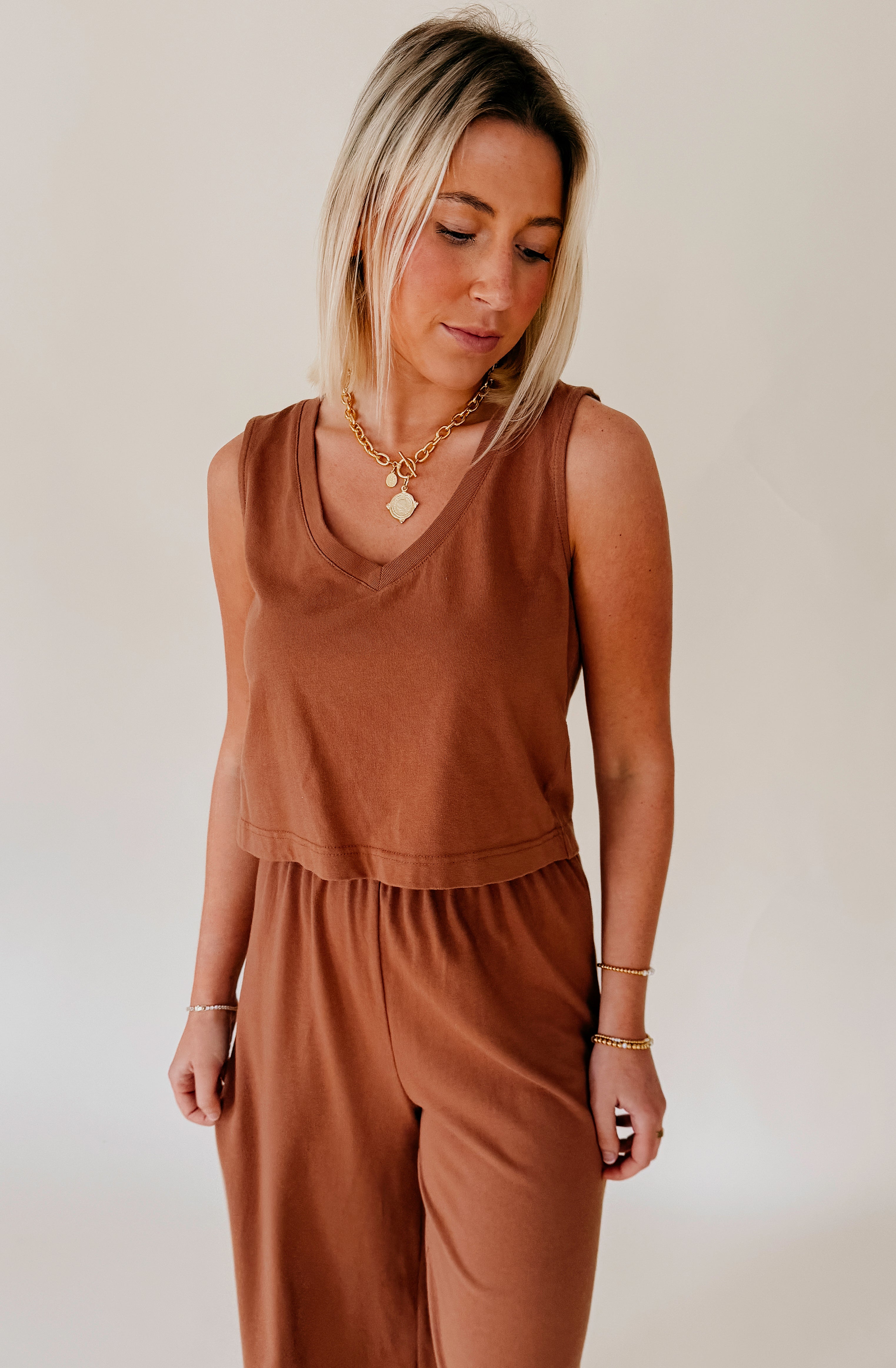 Z SUPPLY SLOANE V NECK TOP