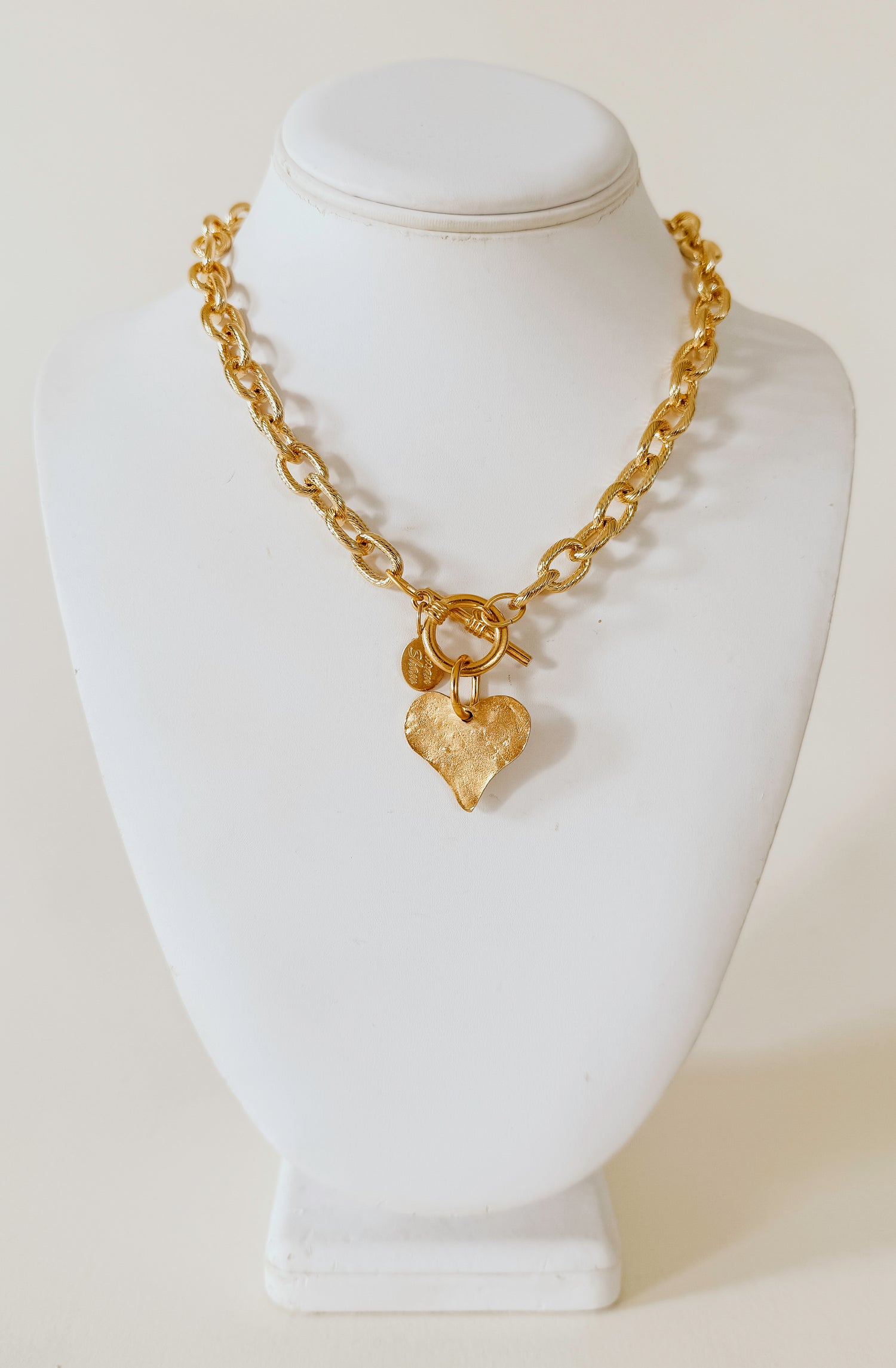 SUSAN SHAW HEART TOGGLE NECKLACE