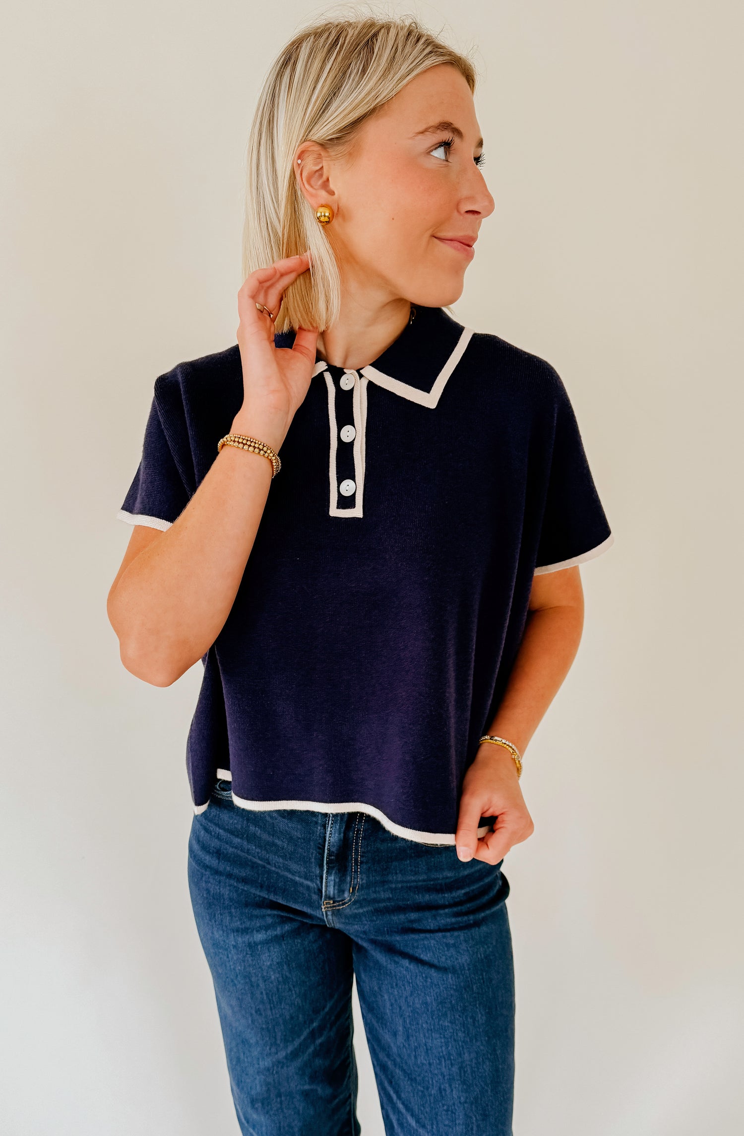 ON THE BORDER BUTTONED SWEATER