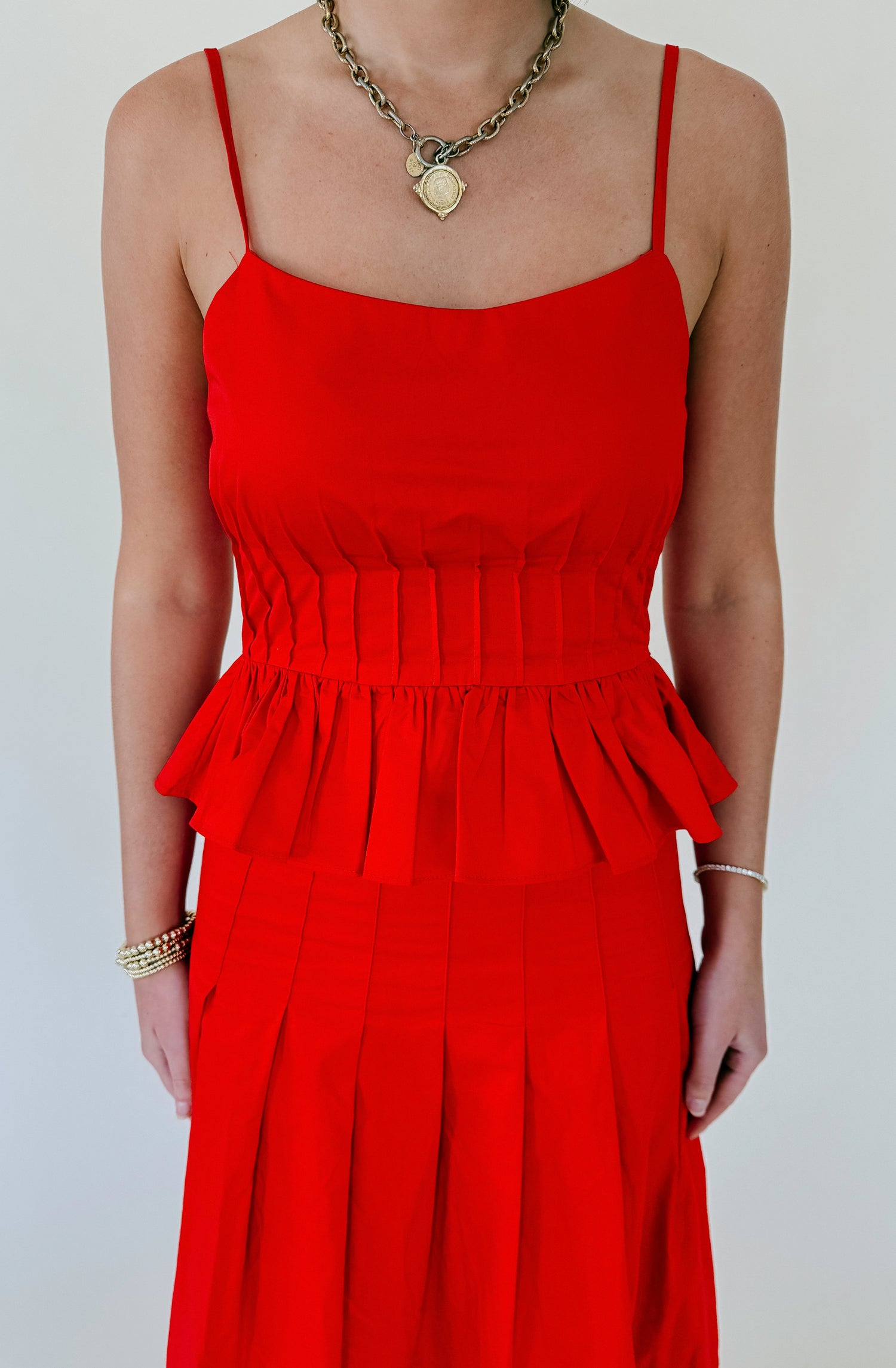 HOT TO GO PLEATED TOP