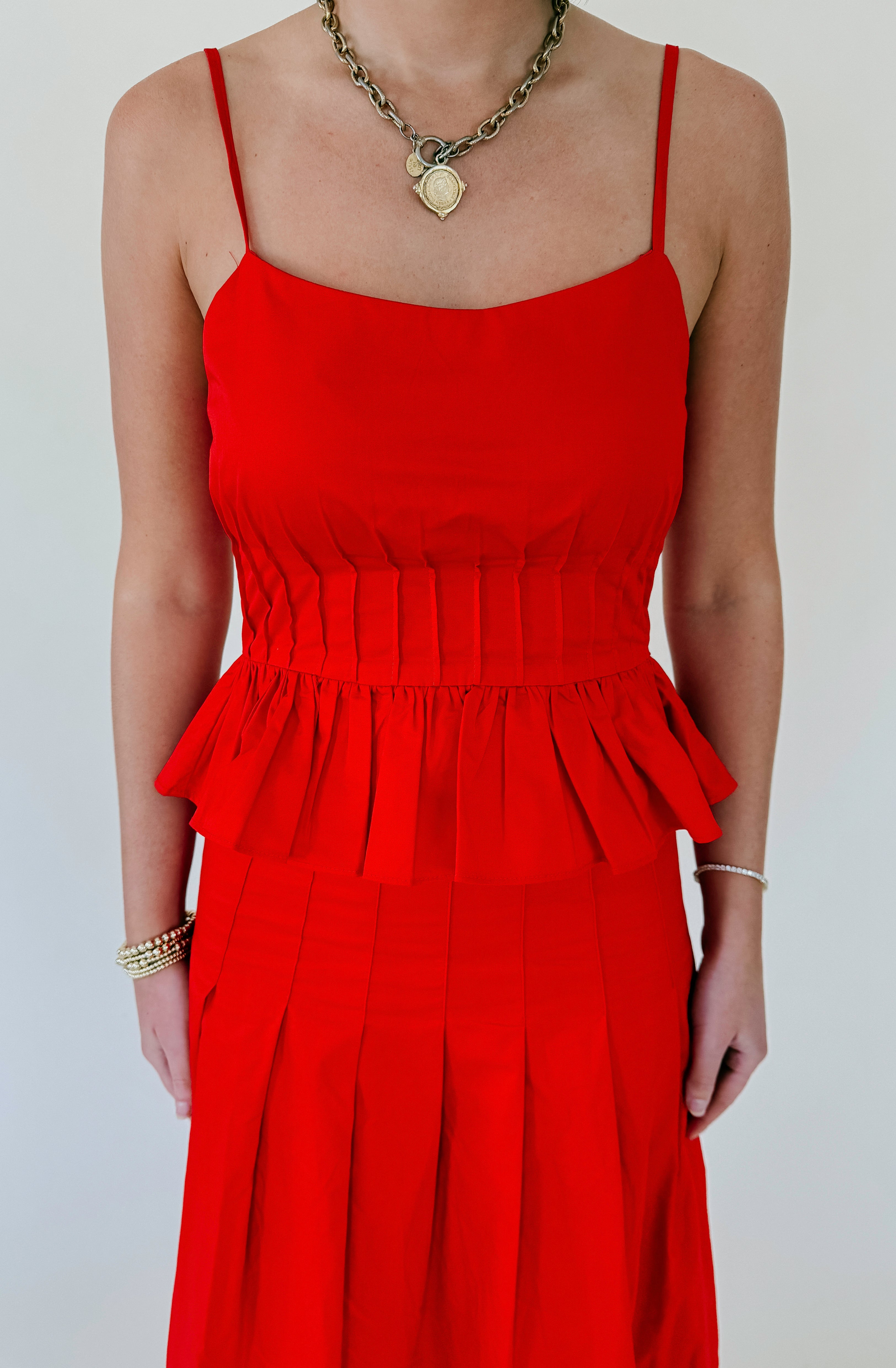 HOT TO GO PLEATED TOP