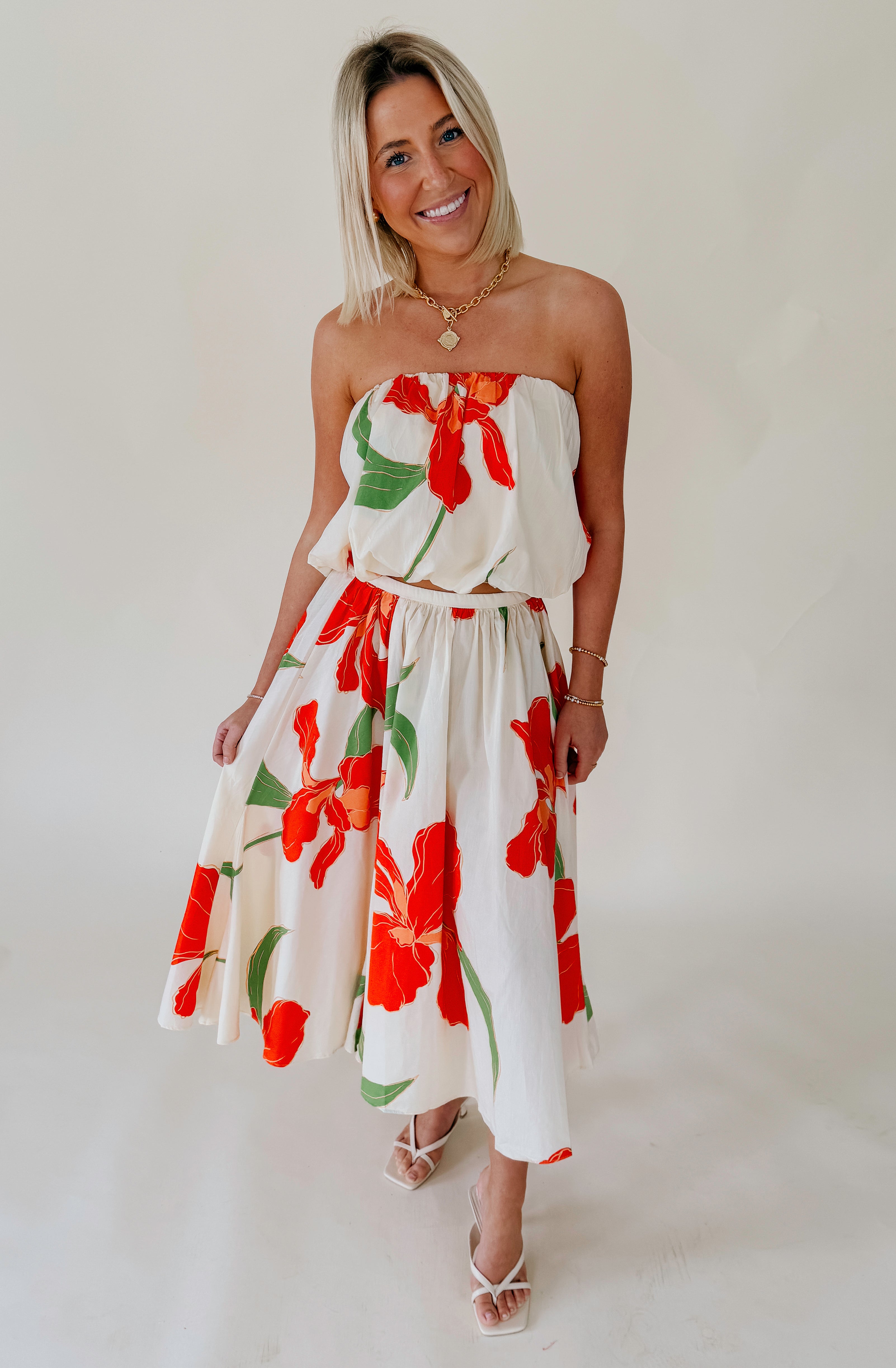 OFF THE GRID STRAPLESS TOP