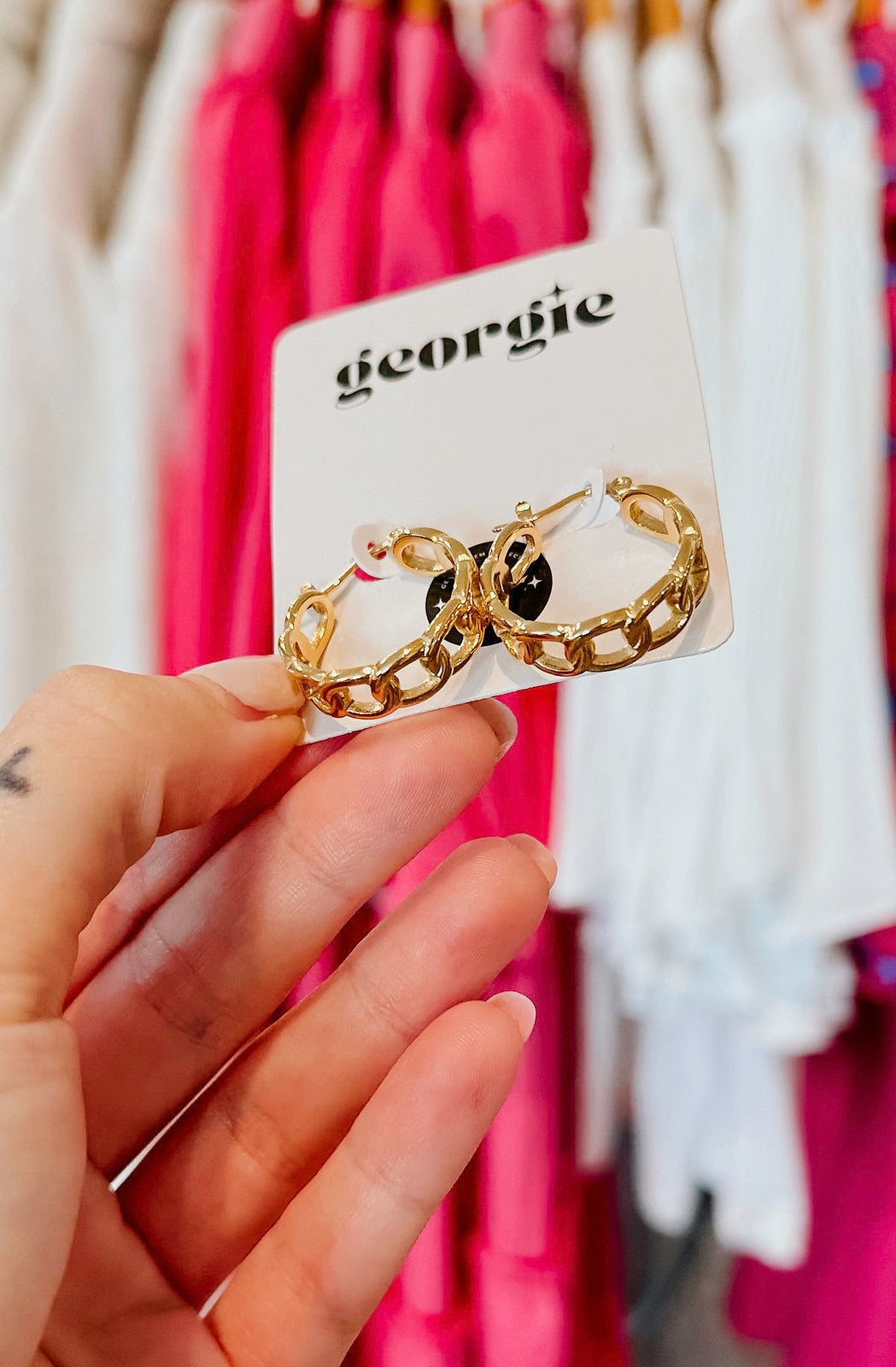 GEORGIE CHLOE LINKED HOOPS