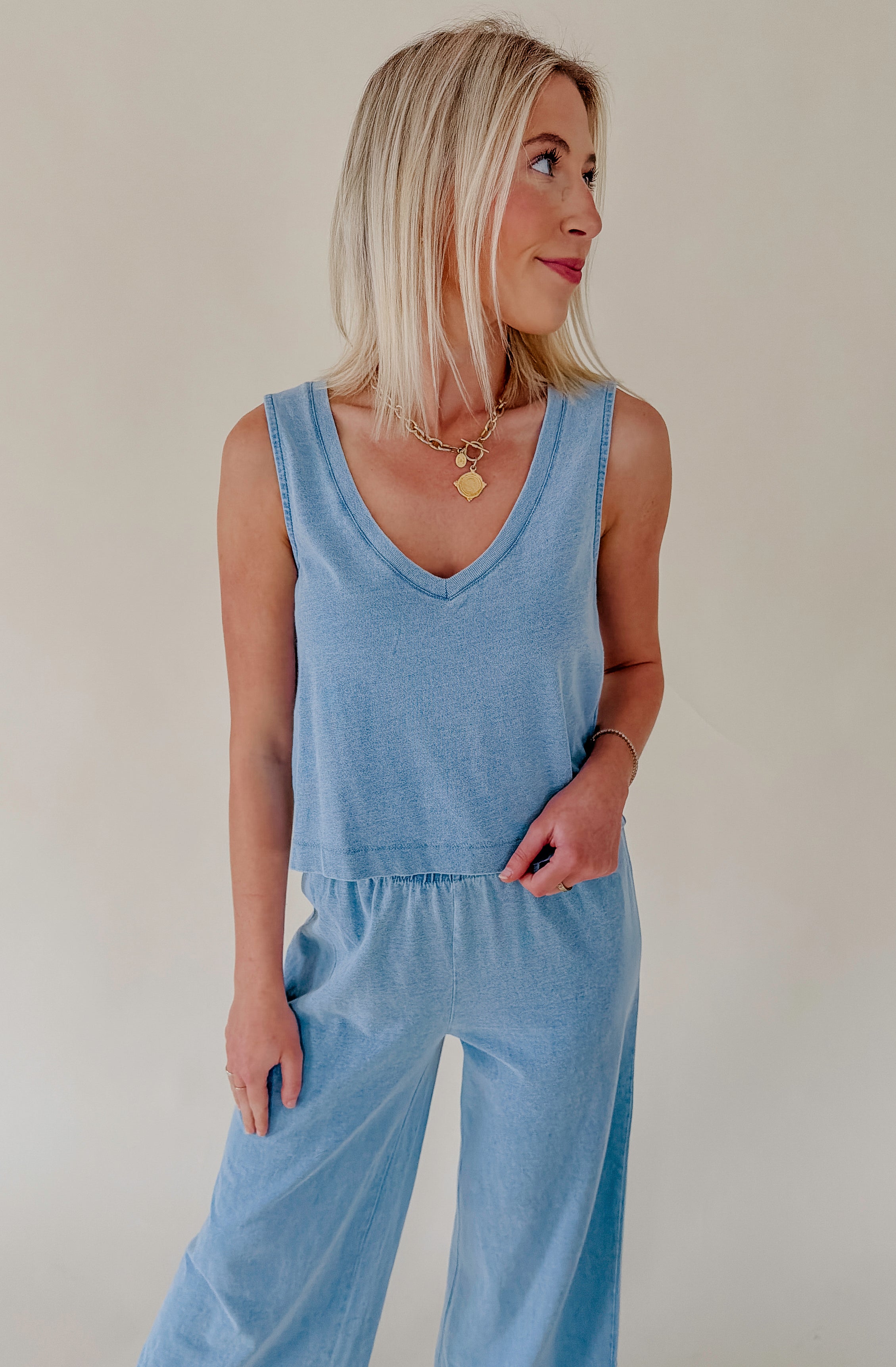 Z SUPPLY SLOANE V NECK DENIM TANK
